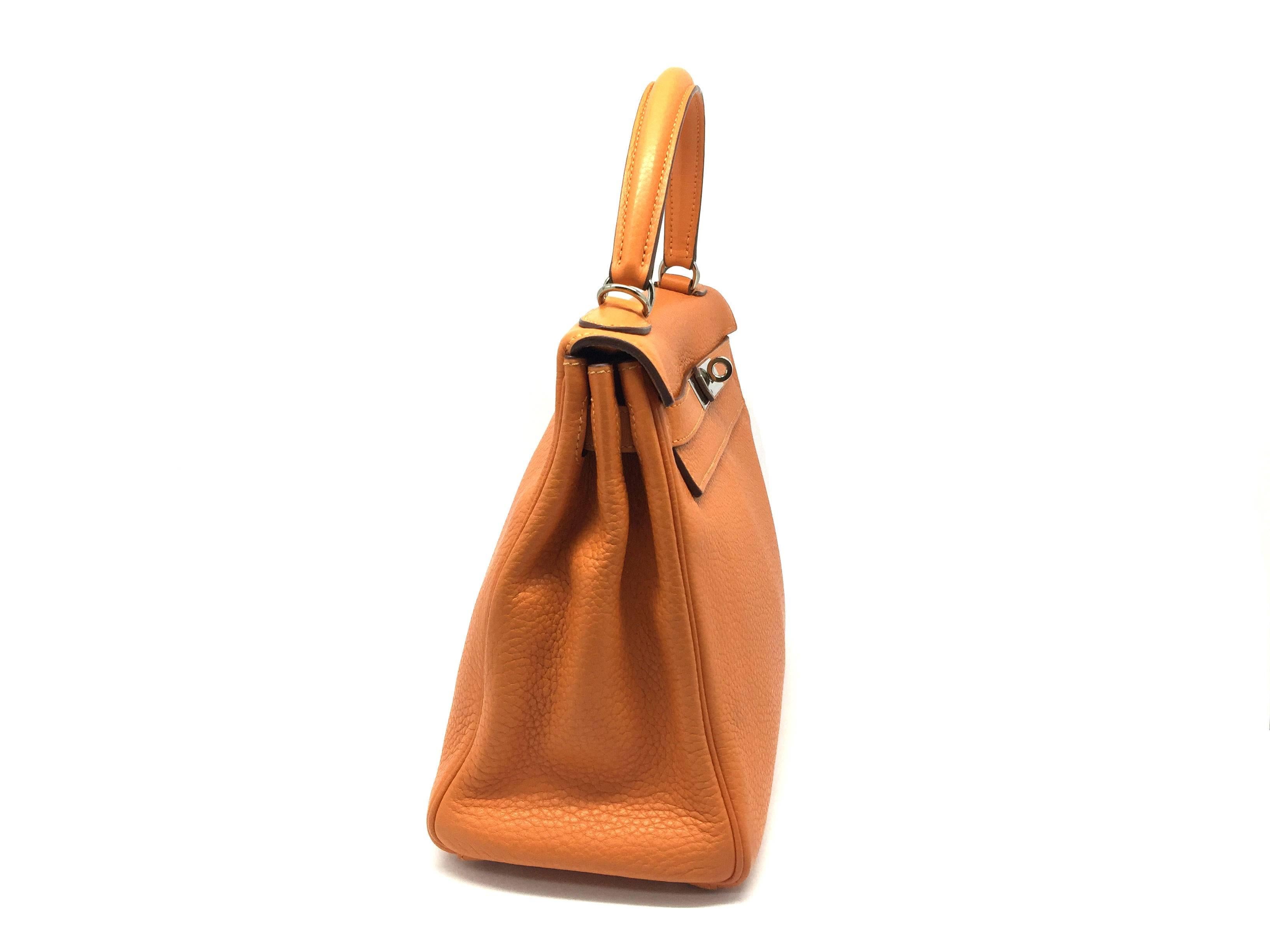 Hermes Kelly 32 Orange Iris Clemence Leather SHW Top Handle Bag In Excellent Condition For Sale In Kowloon, HK