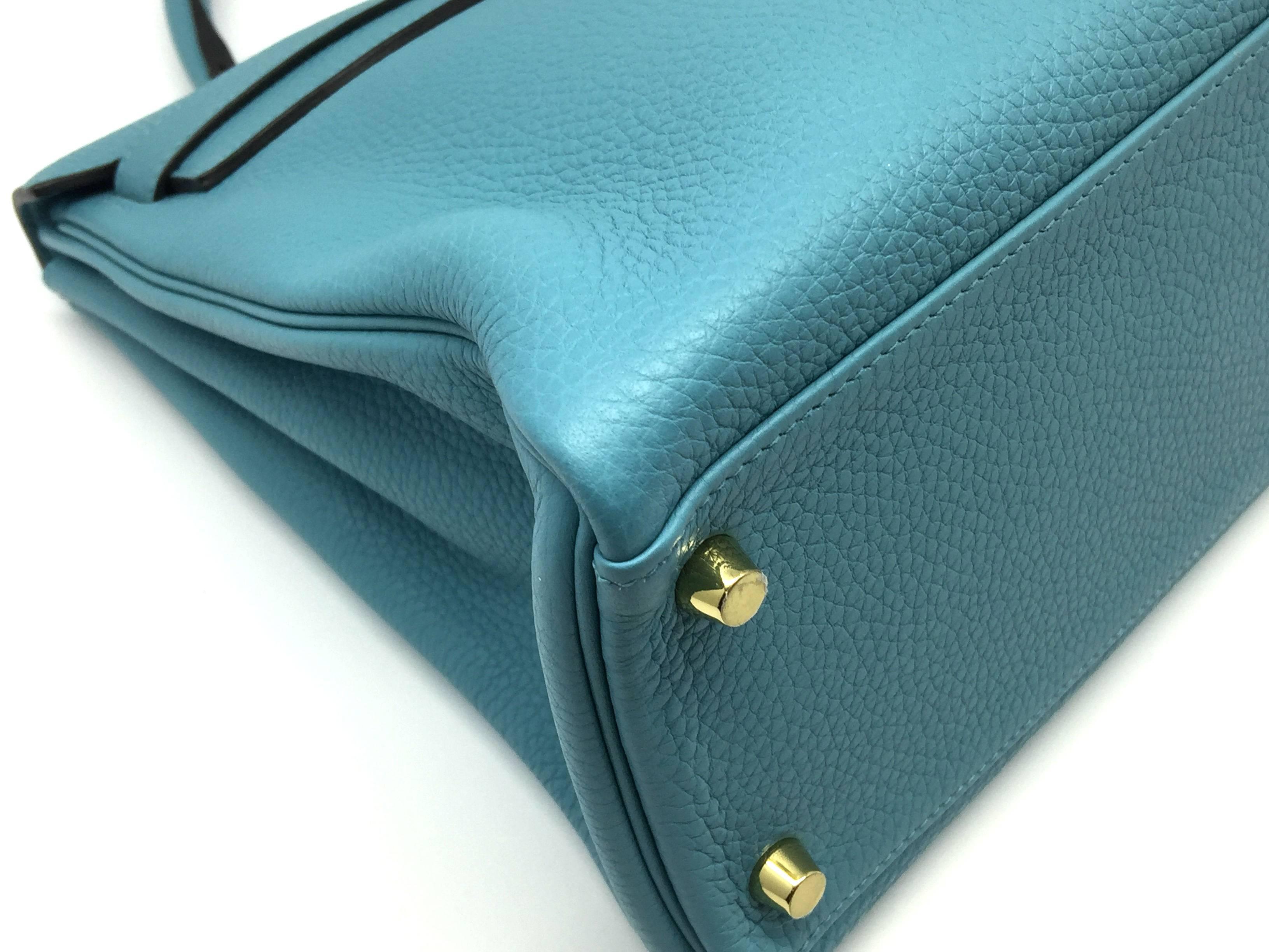 Hermes Kelly 32 Blue Saint Cyr Taurillon Clemence Leather GHW Top Handle Bag For Sale 3