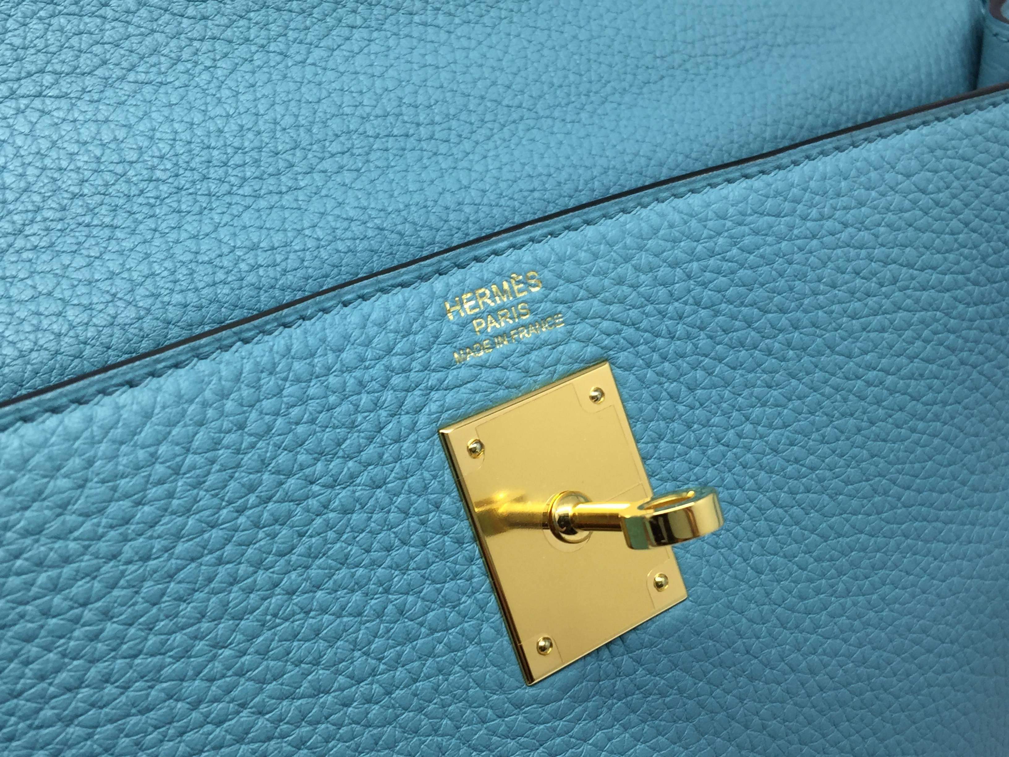 Women's Hermes Kelly 32 Blue Saint Cyr Taurillon Clemence Leather GHW Top Handle Bag For Sale
