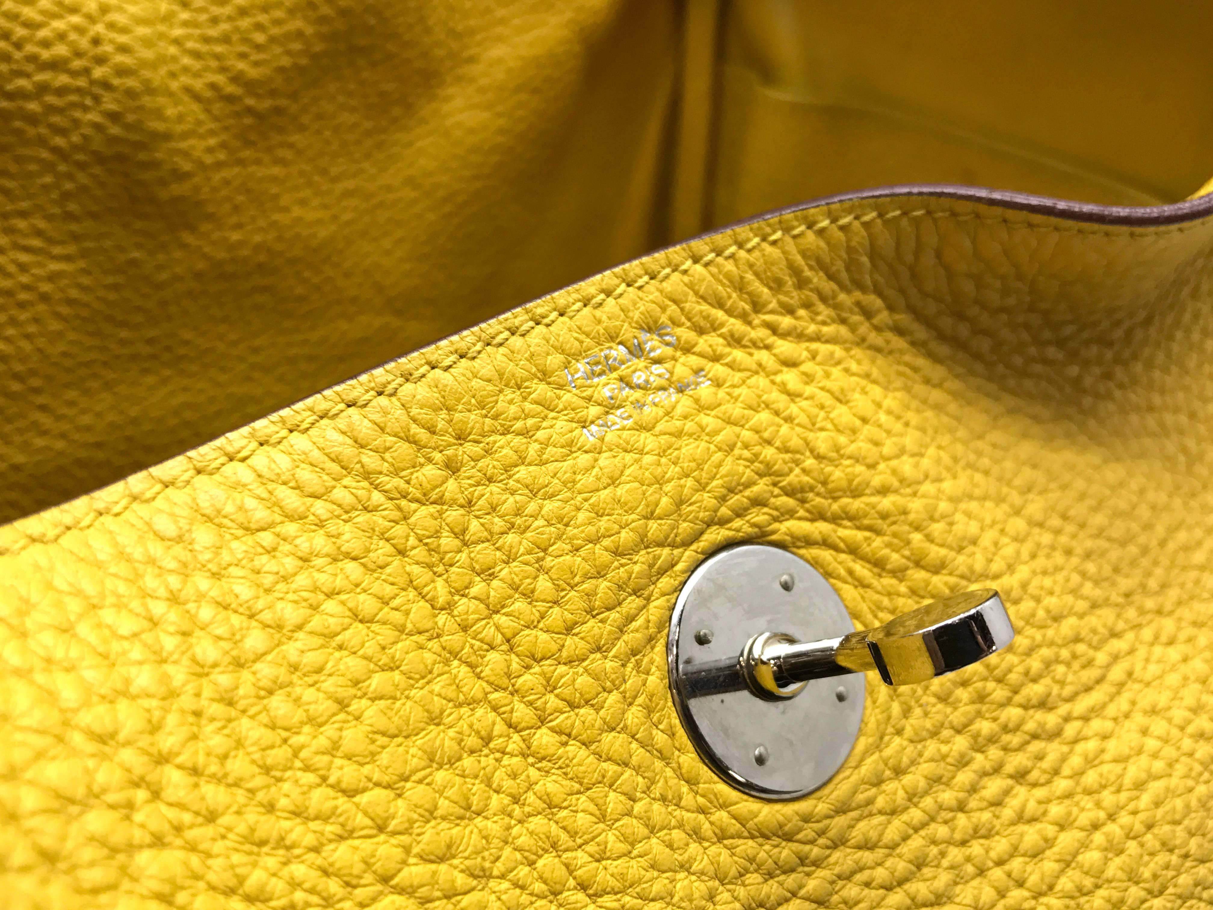 Hermes Lindy 34 Soleil Yellow Clemence Leather Shoulder Bag For Sale 2