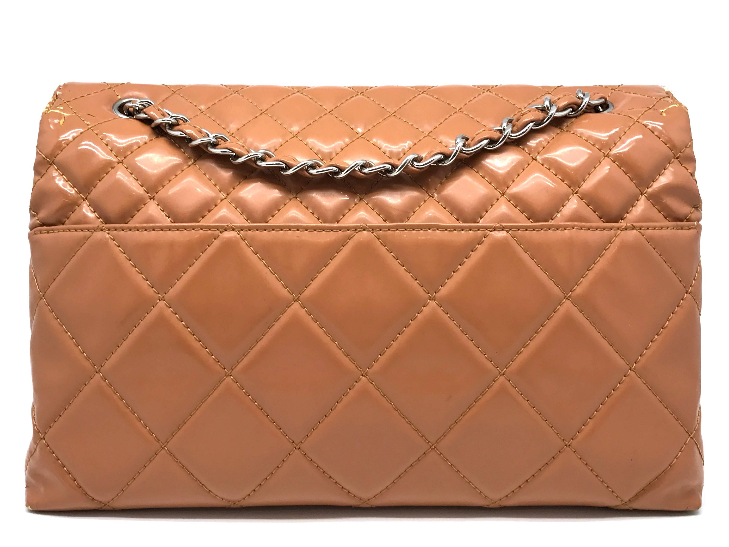 Women's Chanel Orange Quilted Patent Leather SHW Chain Shoulder Bag For Sale