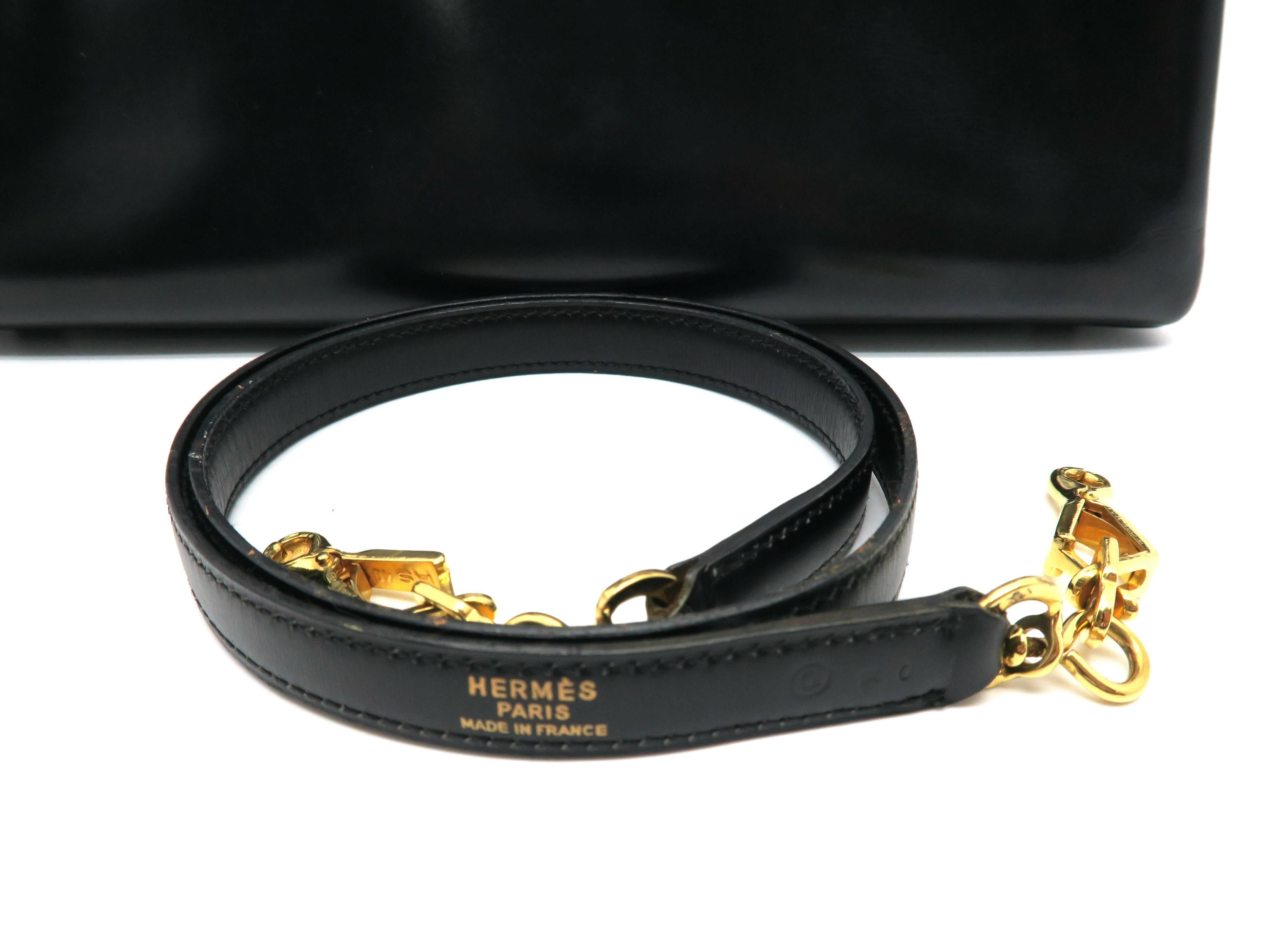 Hermes Kelly 32 Noir Black Box Calf Leather GHW Top Handle Bag For Sale 4