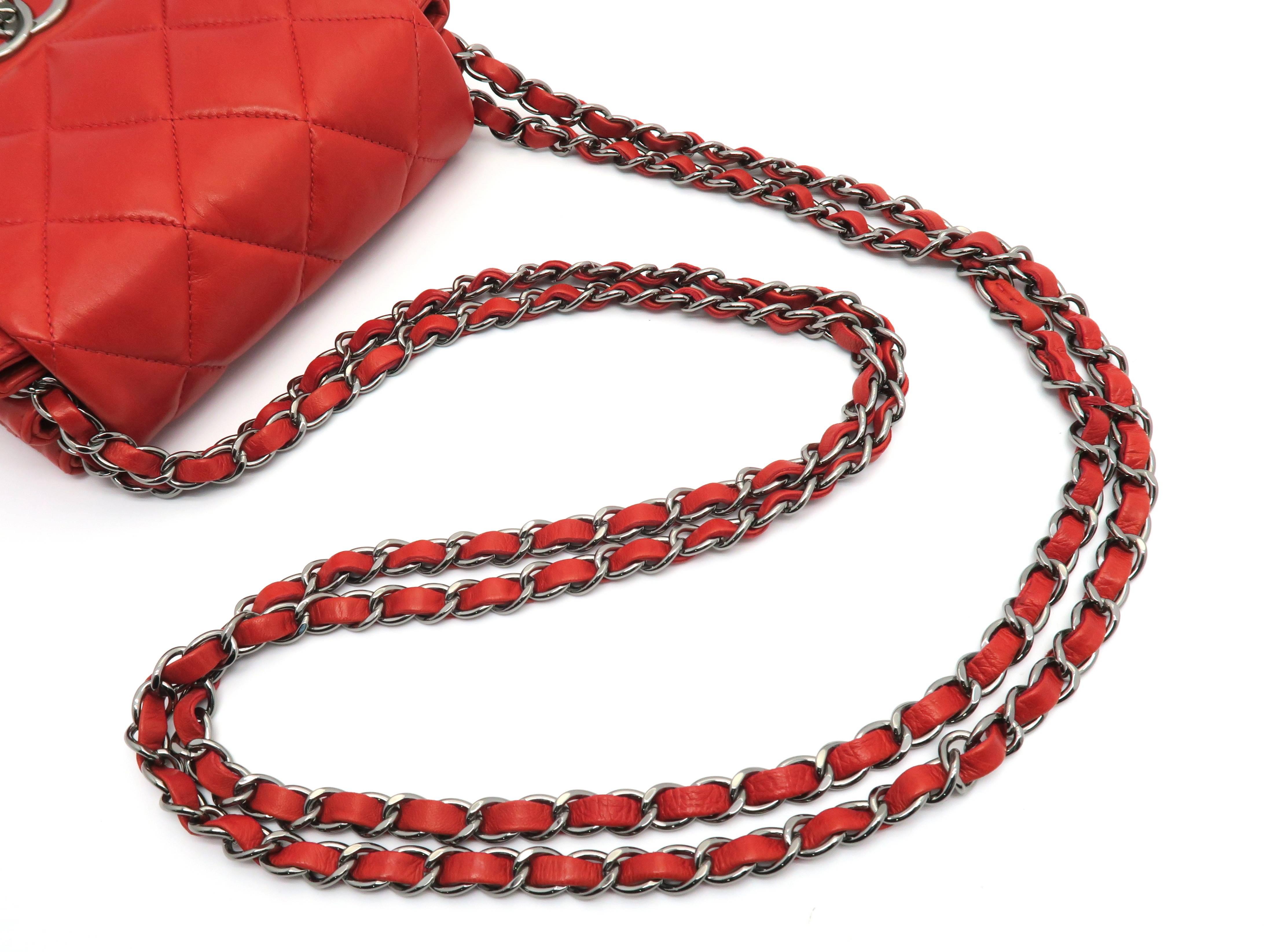 Chanel Red Quilted Calfskin Leather SHW Chain Shoulder Bag 2