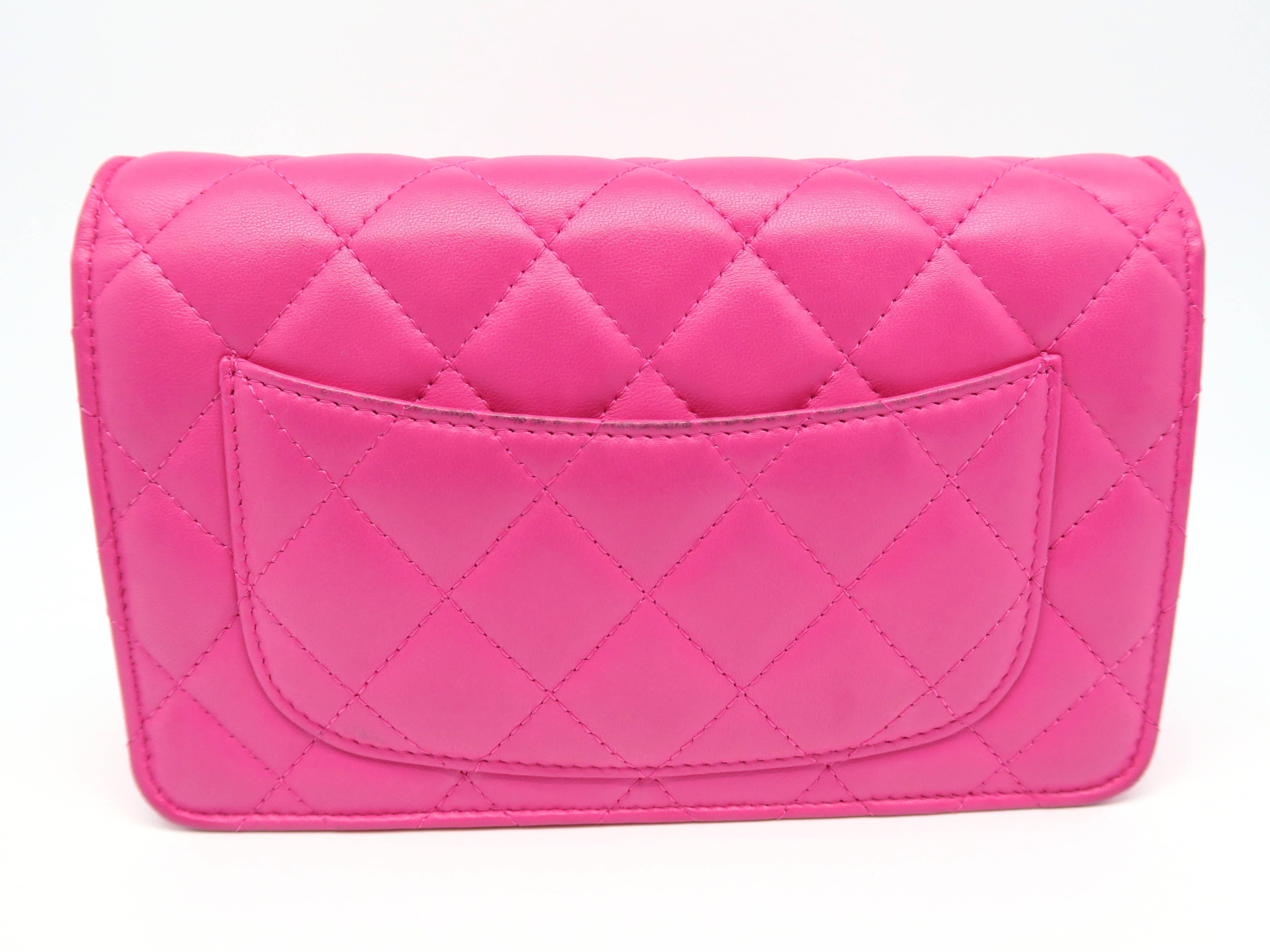 Chanel Wallet On Chain Pink Quilted Lambskin Leather Chain Shoulder Bag In Excellent Condition In Kowloon, HK