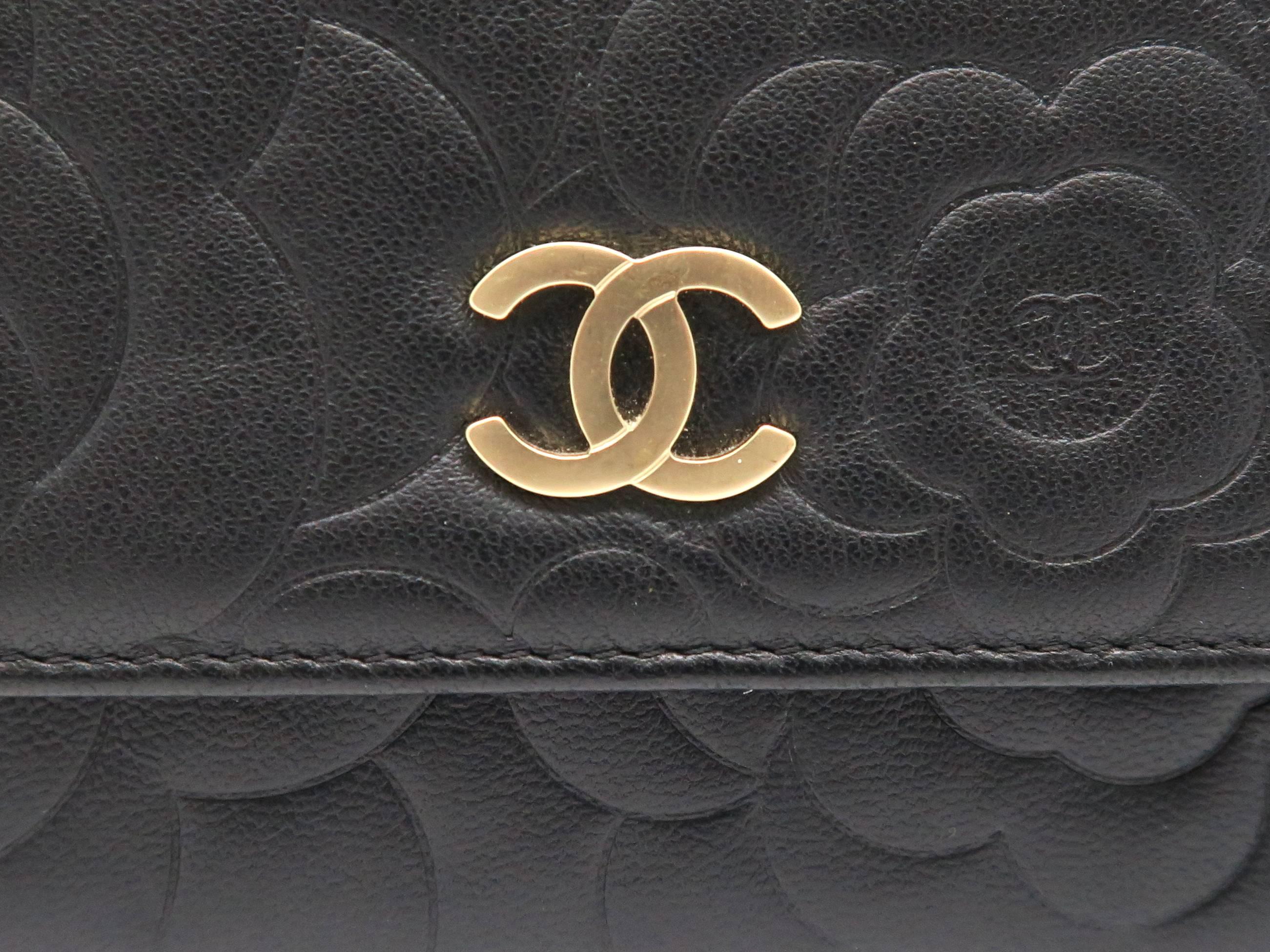 Chanel Camellia Embossed Wallet On Chain Black Lambskin Leather Flap Bag For Sale 2