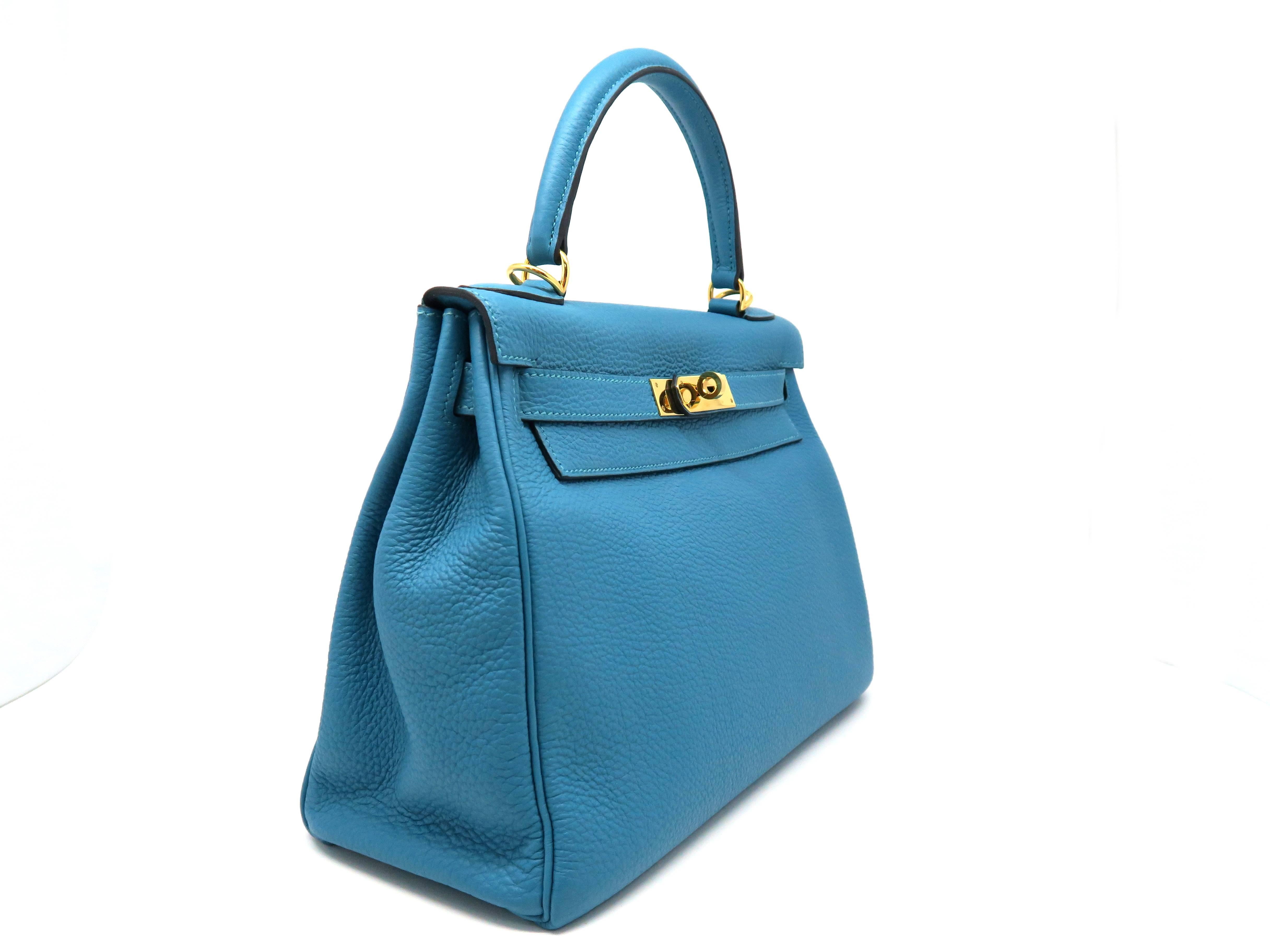 Color: Blue / Turquoise (designer color) 

Material: Togo Leather 

Condition: Rank A 
Overall: Good, minor defects. 
Surface: Minor Scratches
Corners: Minor Scratches
Edges: Minor Scratches
Handles/Straps: Minor Scratches
Hardware: Minor