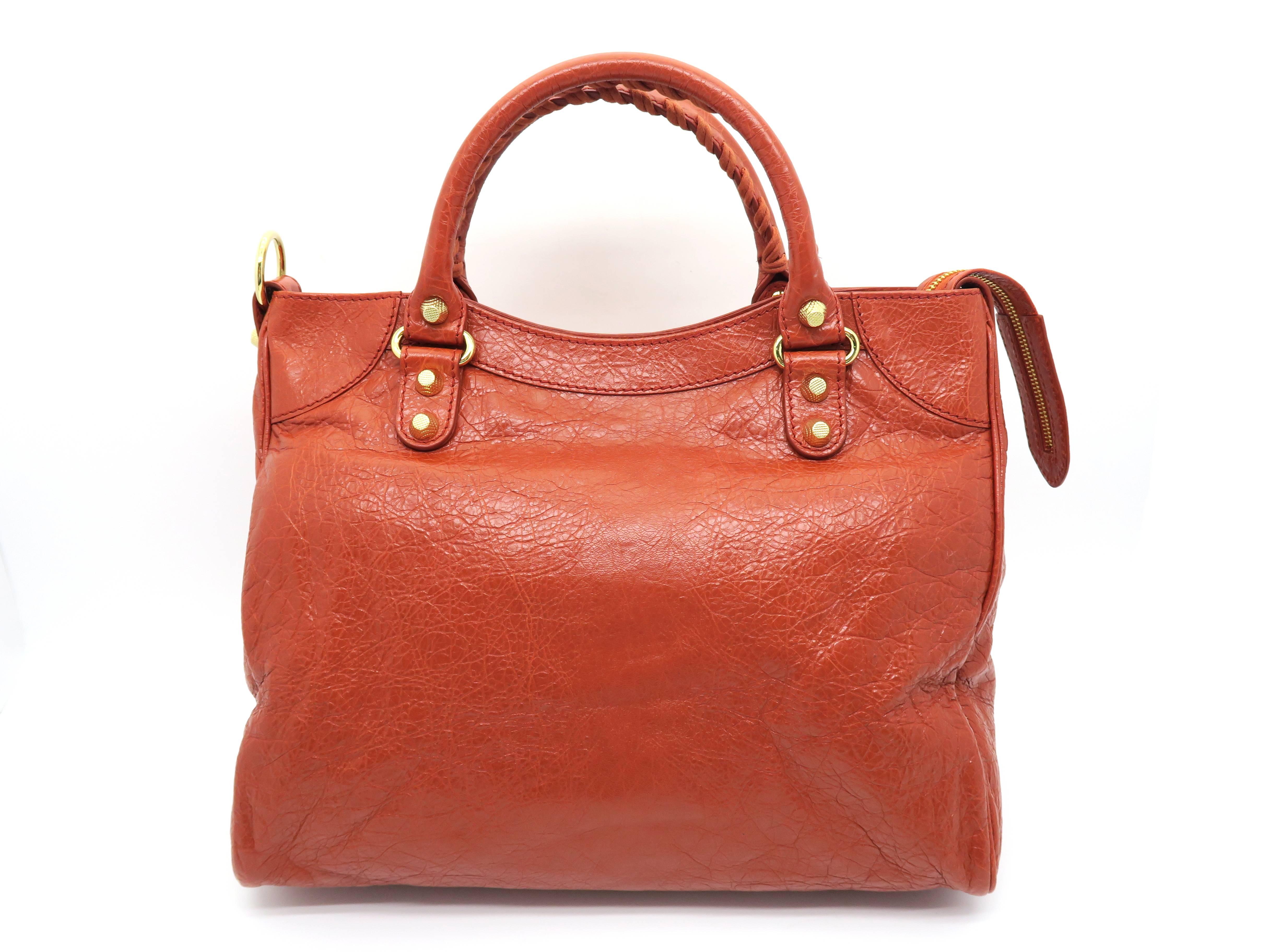 Balenciaga Giant Velo Red Lambskin Leather Gold Metal Handbag In New Condition In Kowloon, HK