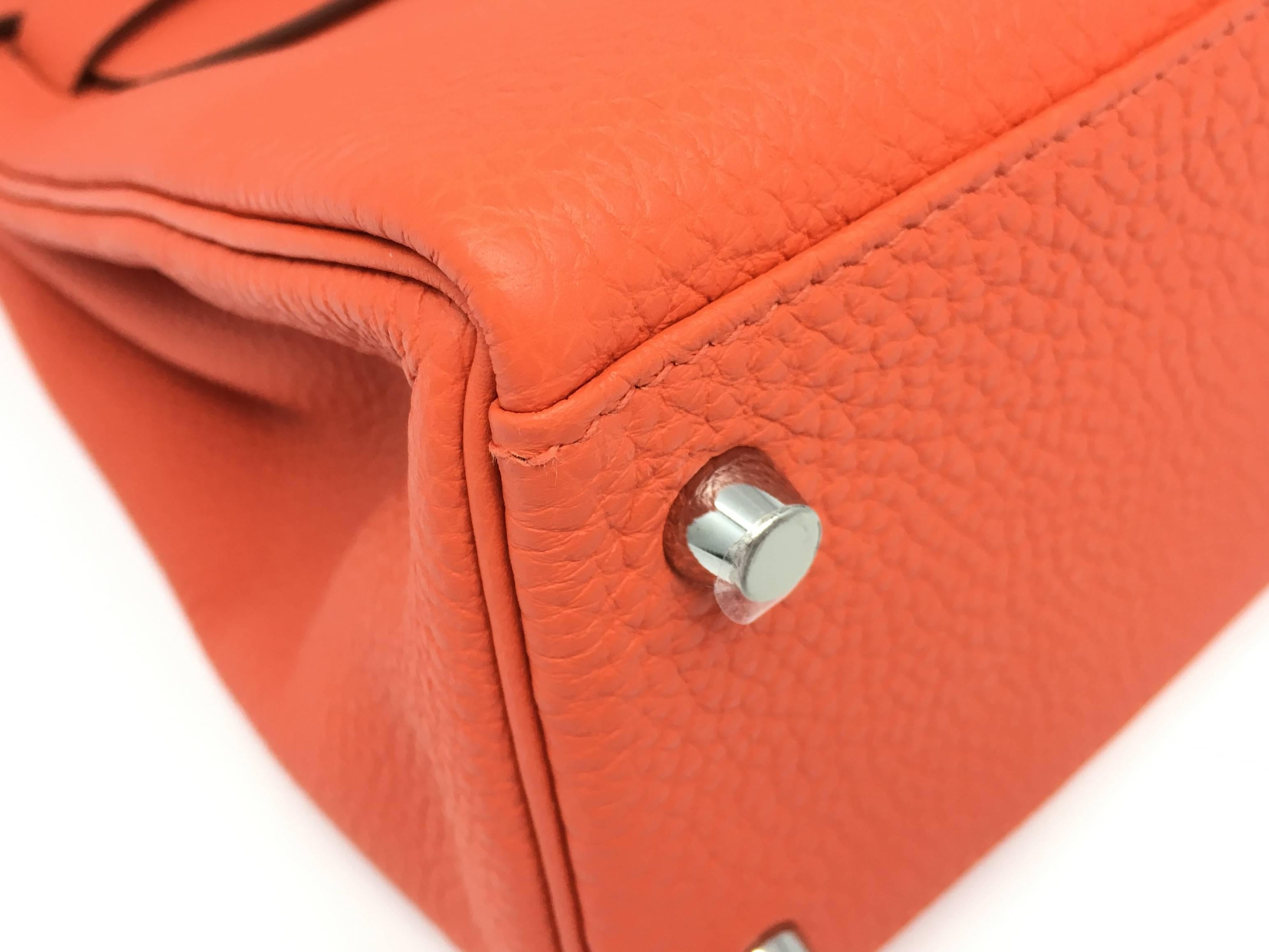 Hermes Kelly 28 Capucine Orange Togo Leather Silver Metal Top Handle Bag In New Condition For Sale In Kowloon, HK