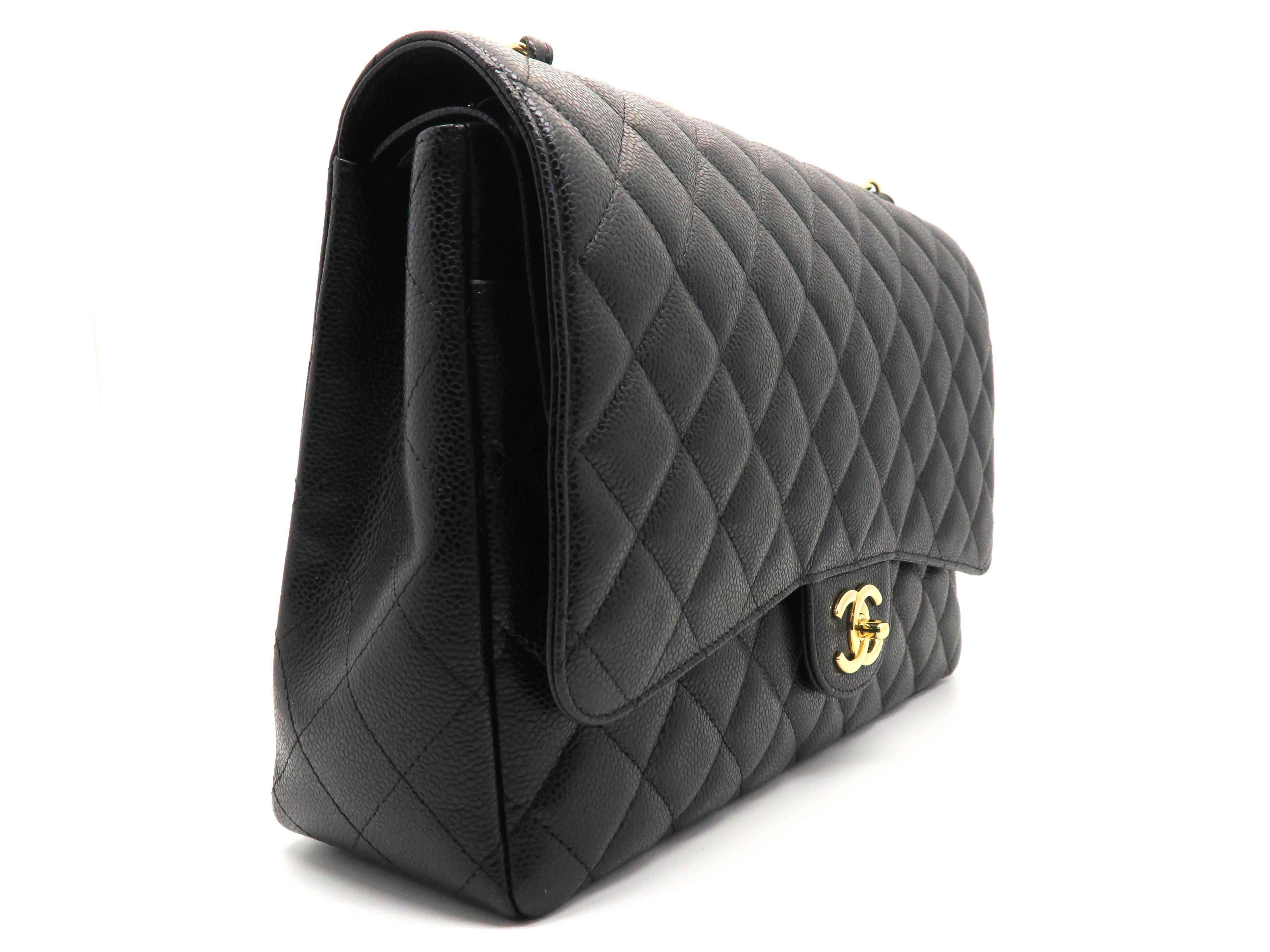 Color: Black

Material: Caviar Leather

Condition: Rank S
Overall: Almost New
Surface:Minor Scratches 
Corners: Good
Edges: Minor Scratches 
Handles/Straps: Minor Scratches 
Hardware: Good

Dimensions: W34 × H22 × D10cm（W13.3" × H8.6" ×