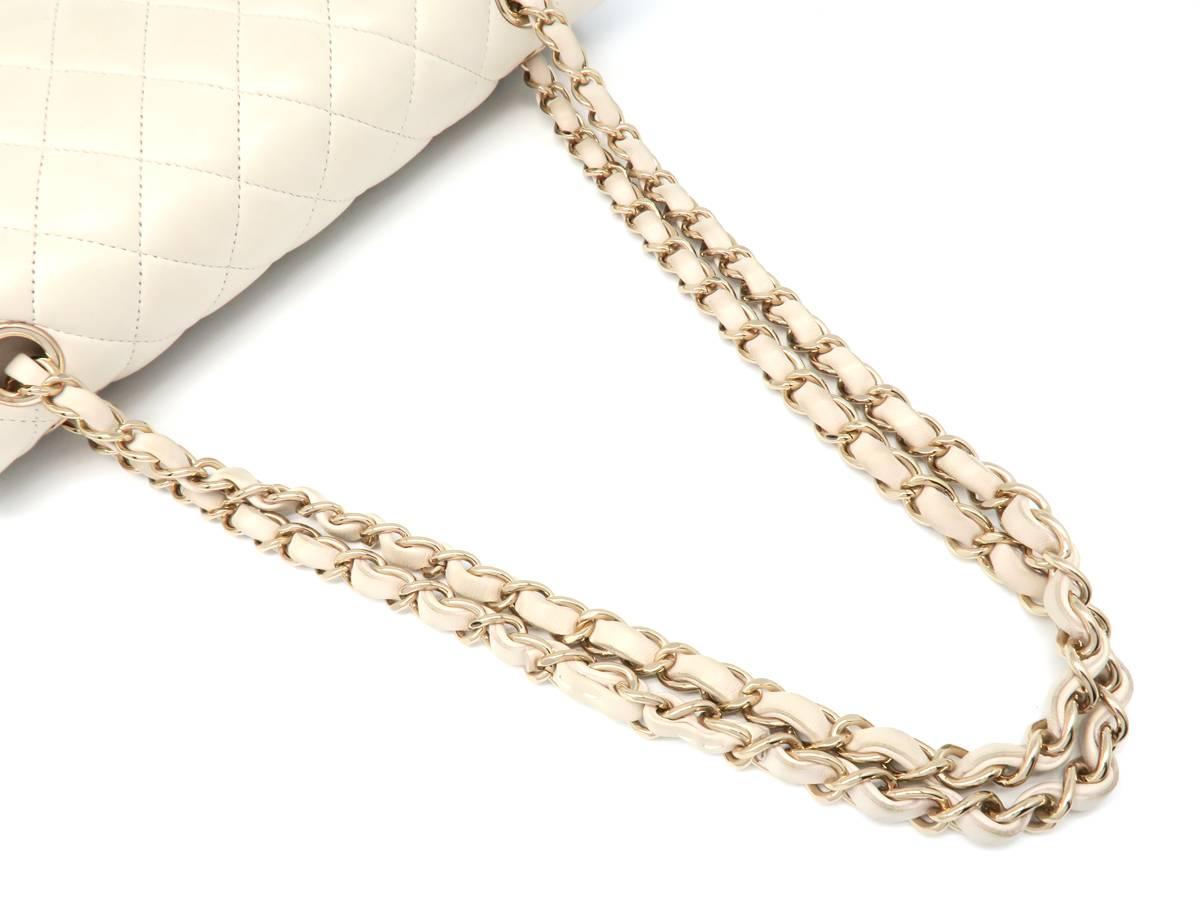Women's Chanel Classic Double Flap White Quilted Lambskin Leather Gold Metal Handbag For Sale