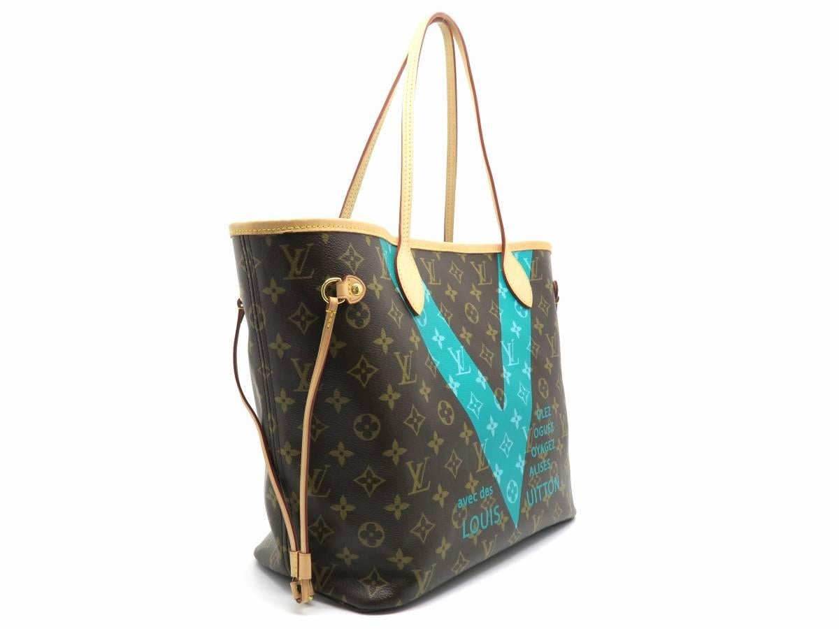 Color: Monogram brown 

Material: Monogram canvas

Condition: Rank A 
Overall: Good, few minor defects
Surface: Minor Scratches
Corners: Minor Scratches
Edges: Minor Scratches
Handles/Straps: Minor Scratches
Hardware: Minor Scratches

Dimension: W32