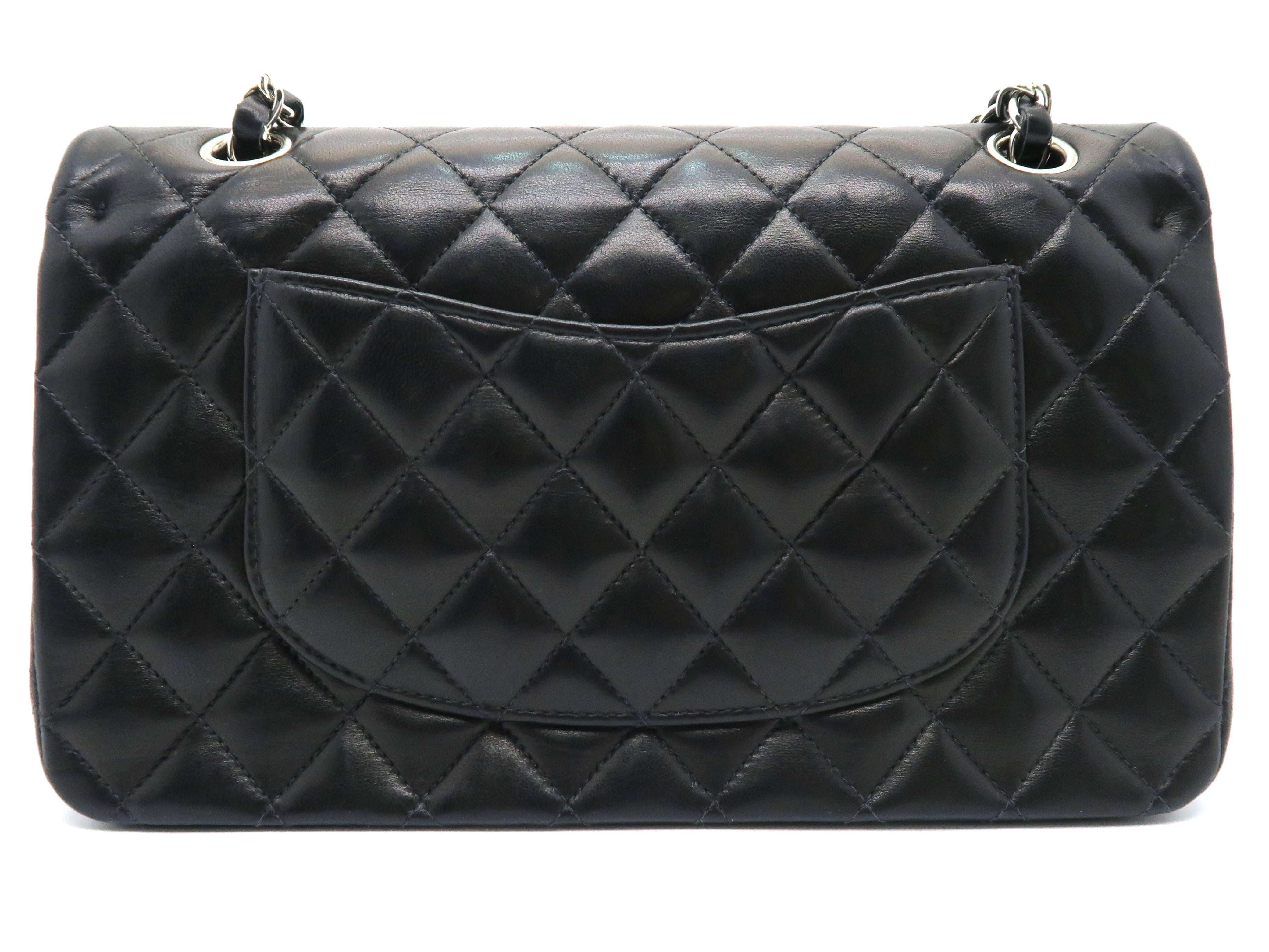 Chanel Classic Double Flap Black Quilting Lambskin Leather Shoulder Bag In Excellent Condition In Kowloon, HK