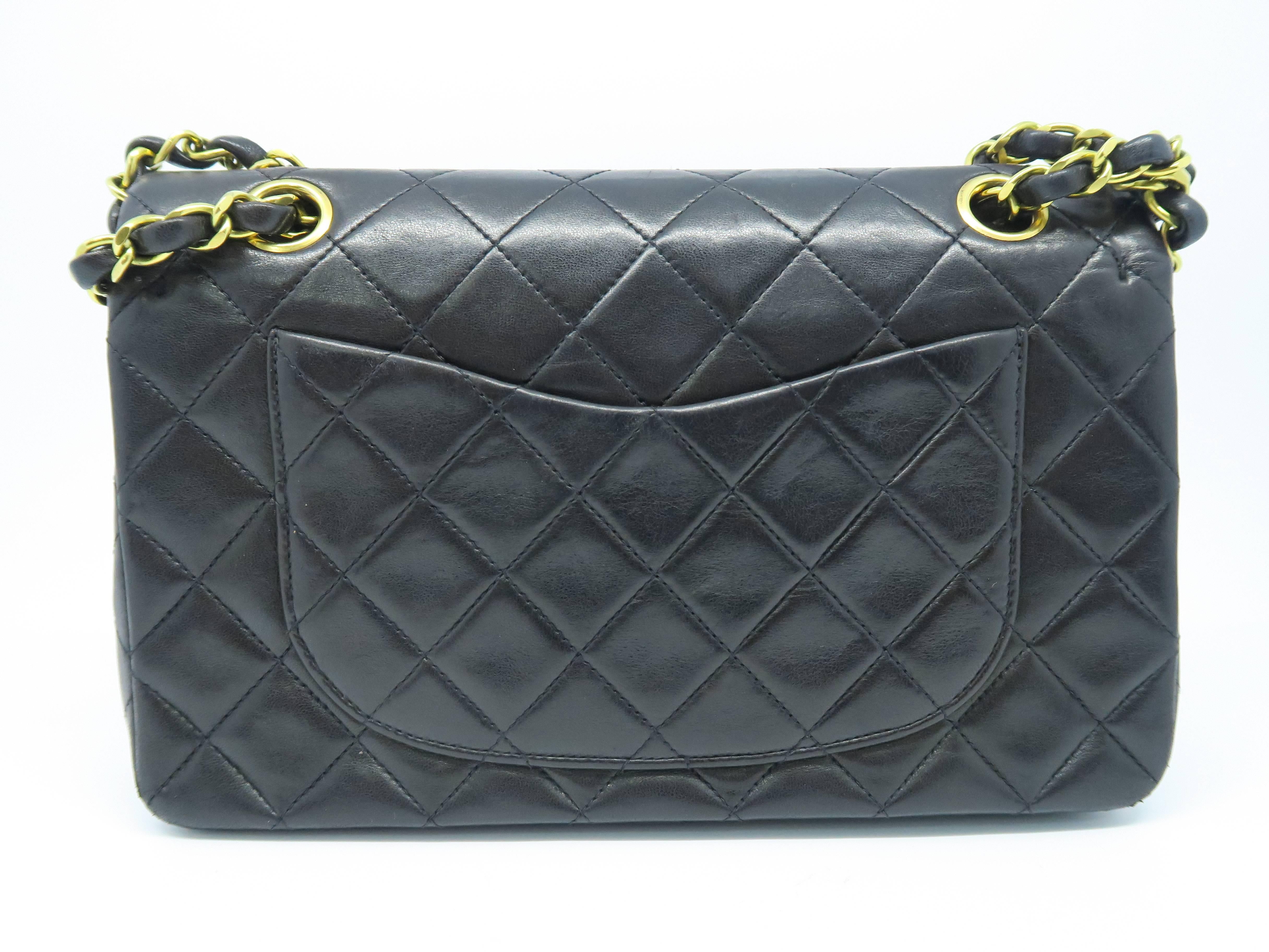 Chanel Classic Double Flap Black Quilting Lambskin Leather Gold Metal Flap Bag In Excellent Condition In Kowloon, HK