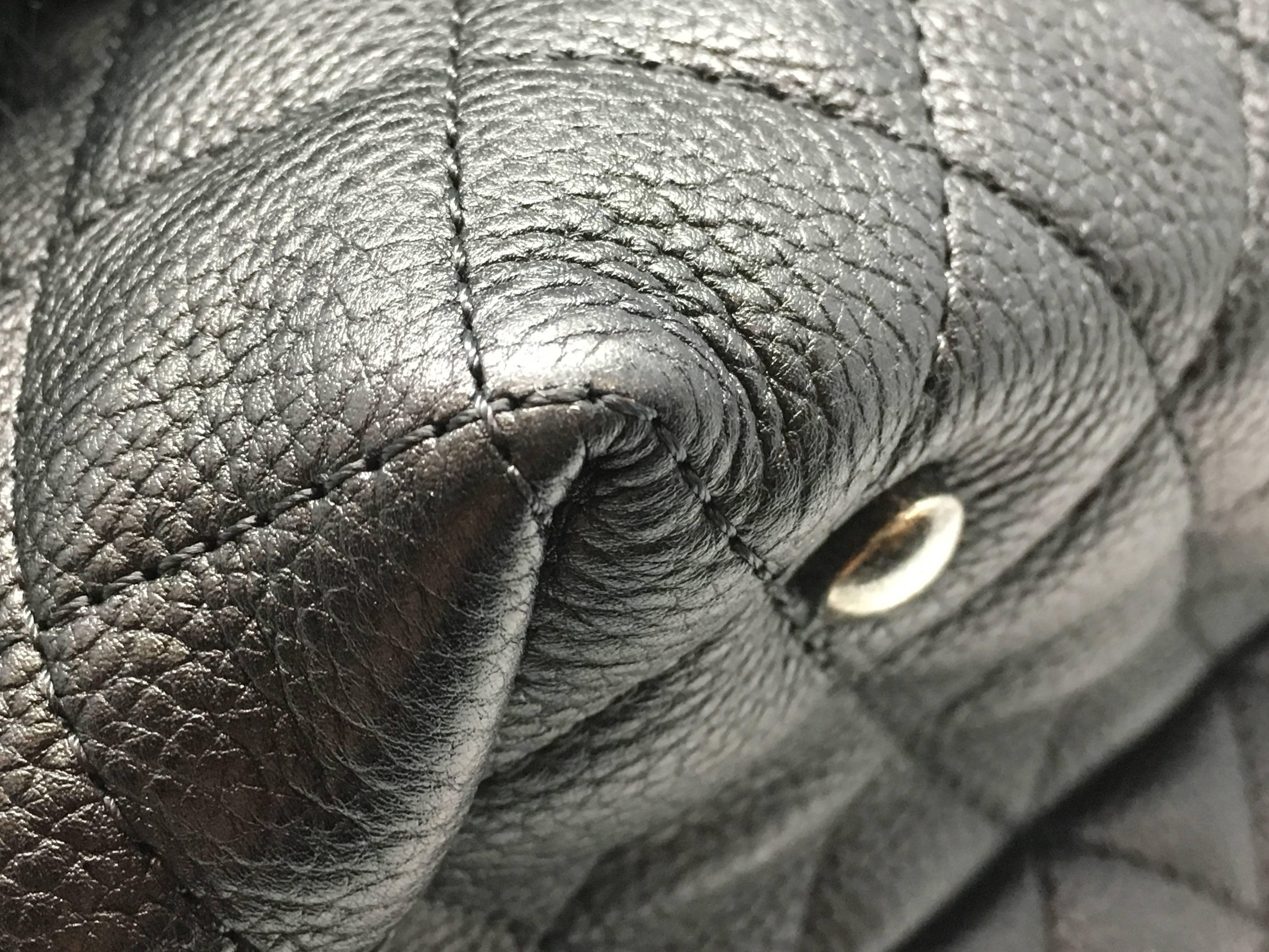 Chanel Black Calfskin Leather / Fur Chain Shoulder Bag For Sale 1