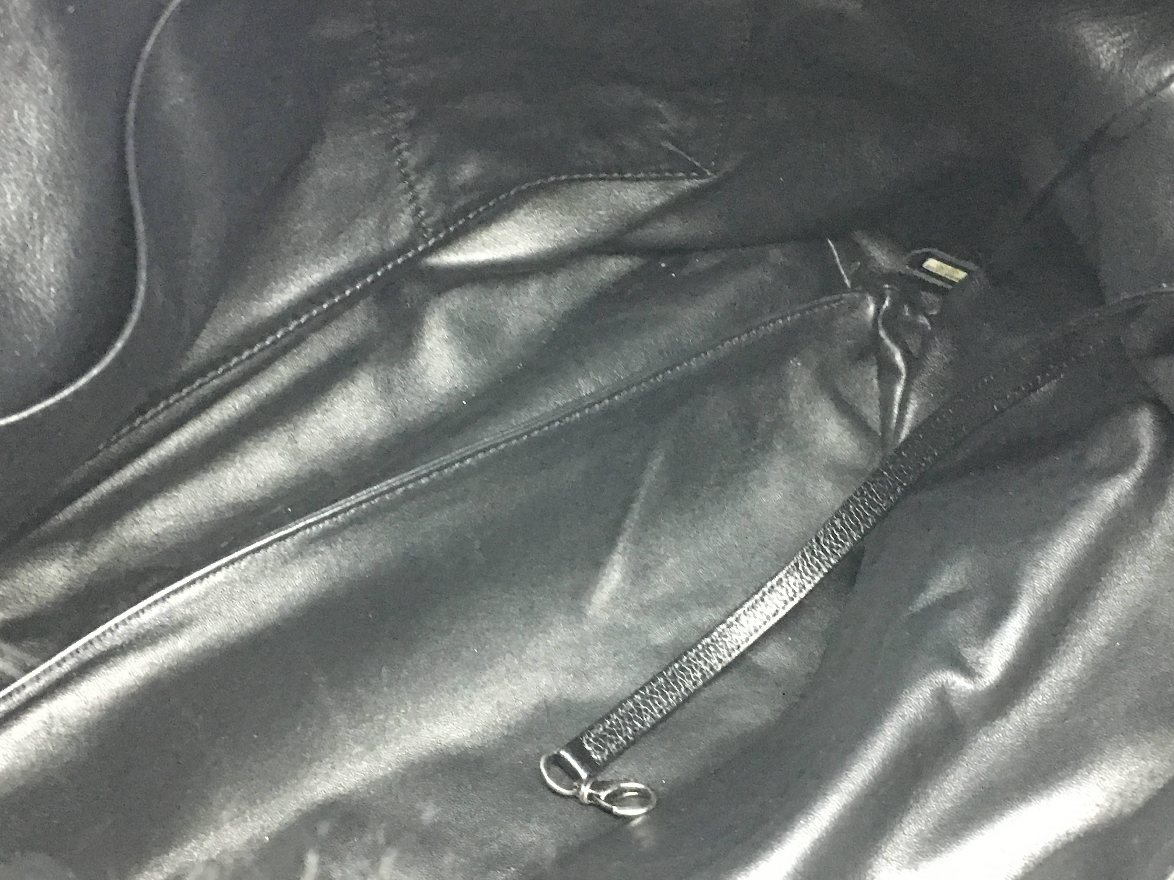 Chanel Black Calfskin Leather / Fur Chain Shoulder Bag For Sale 3