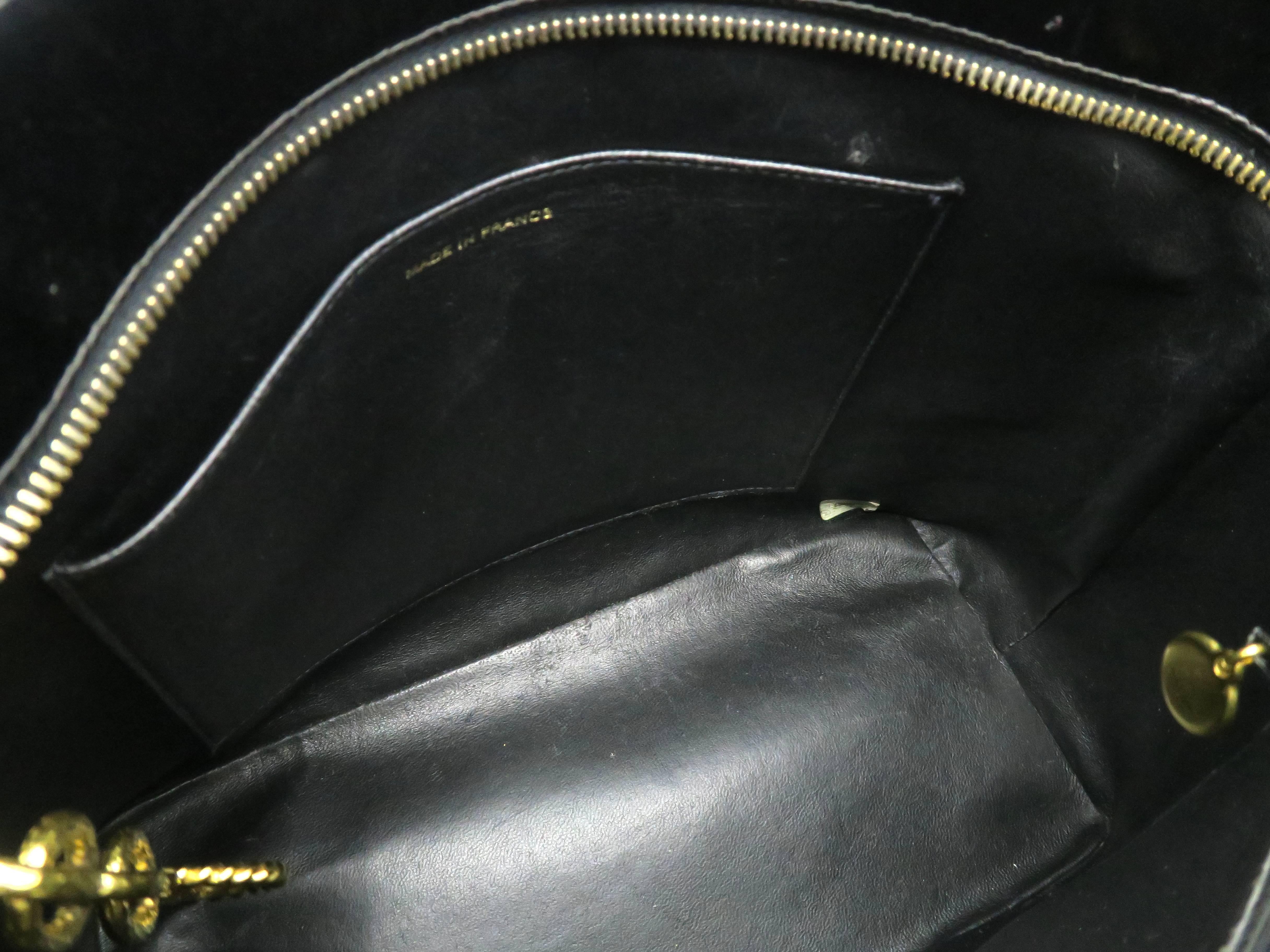 Chanel Black Quilted Patent Leather Handbag For Sale 6