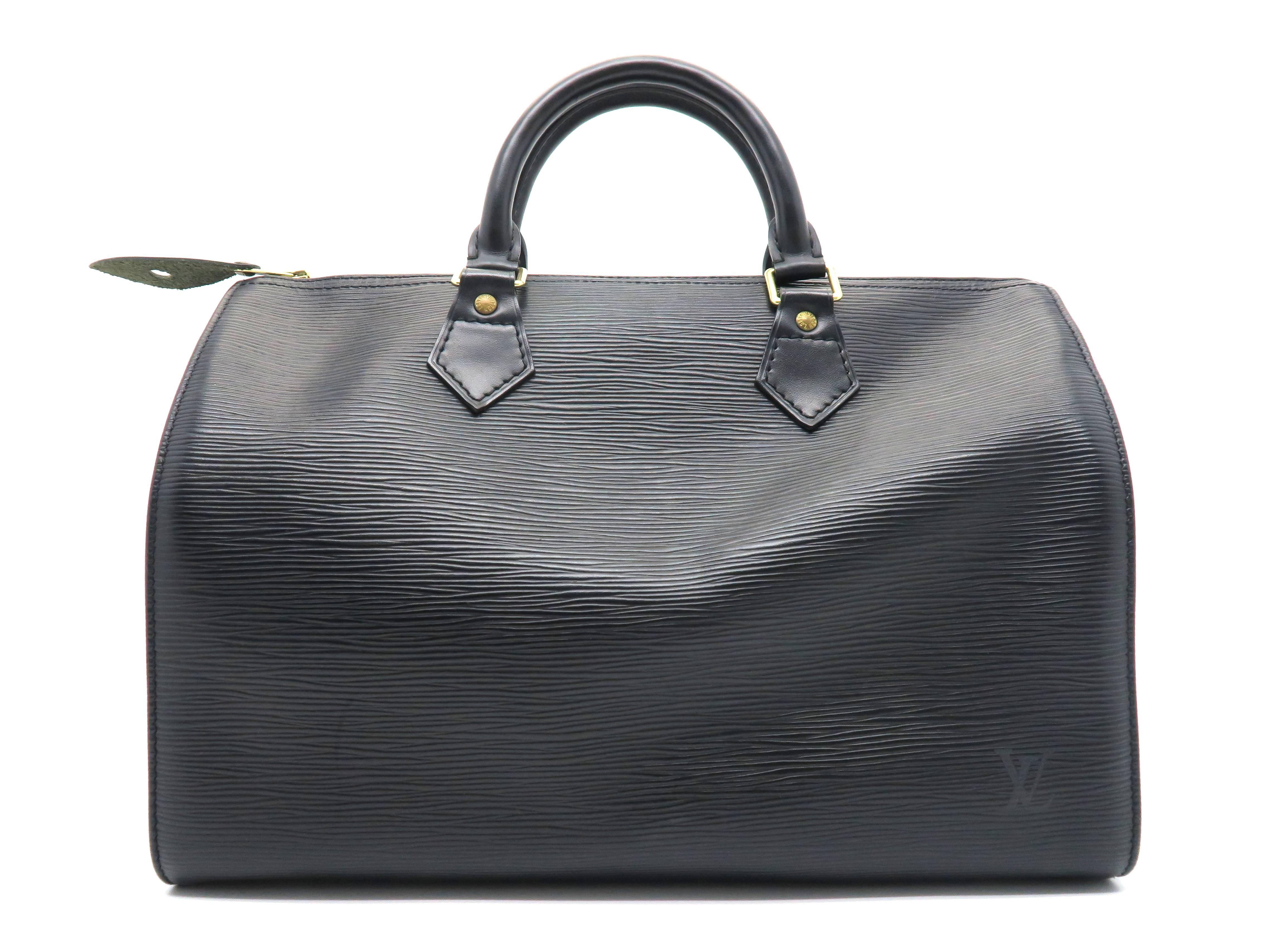 Louis Vuitton Speedy 35 Black Noir Epi Leather Top Handle In Good Condition For Sale In Kowloon, HK