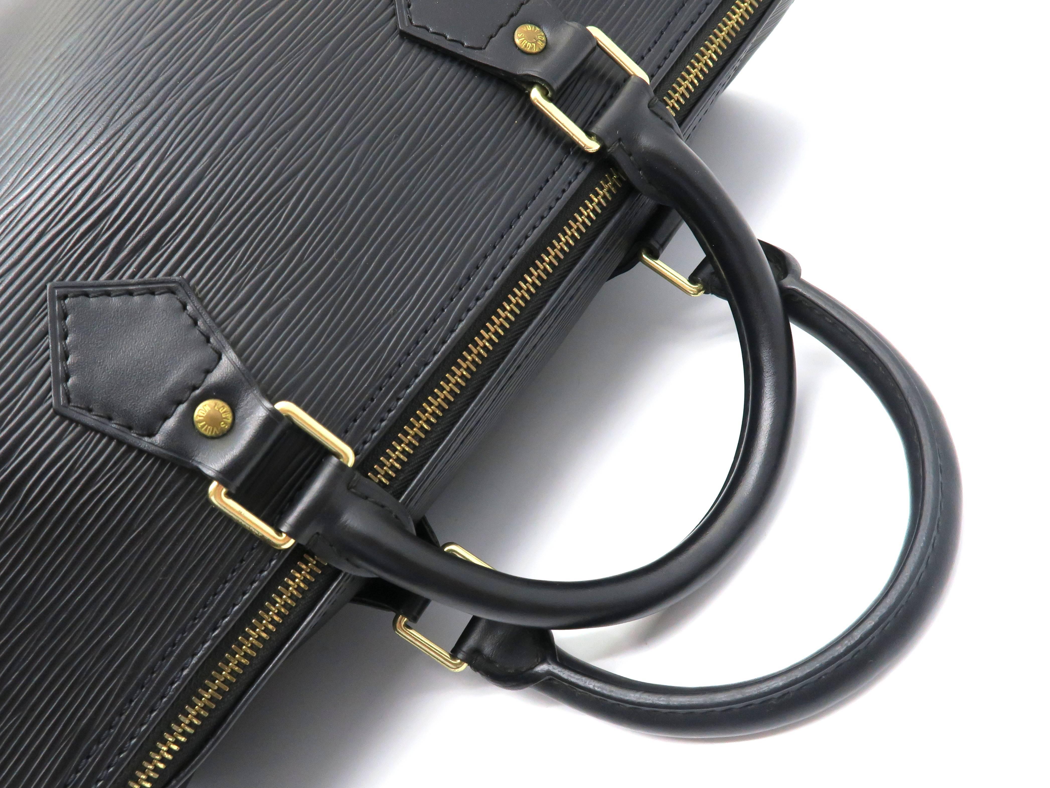 Louis Vuitton Speedy 35 Black Noir Epi Leather Top Handle For Sale 6