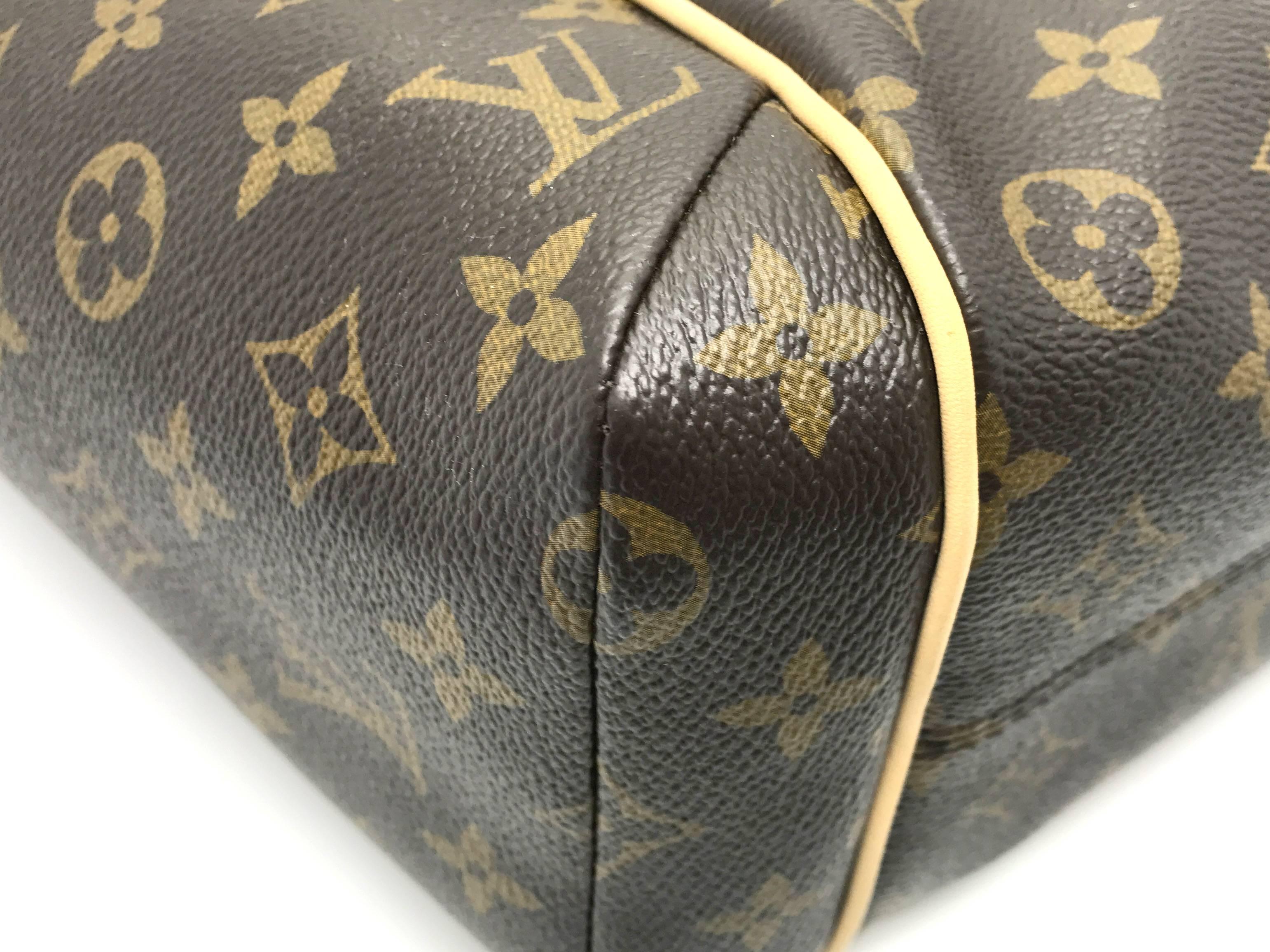 Women's or Men's Louis Vuitton Totally PM Brown Monogram Canvas Shoulder Bag For Sale