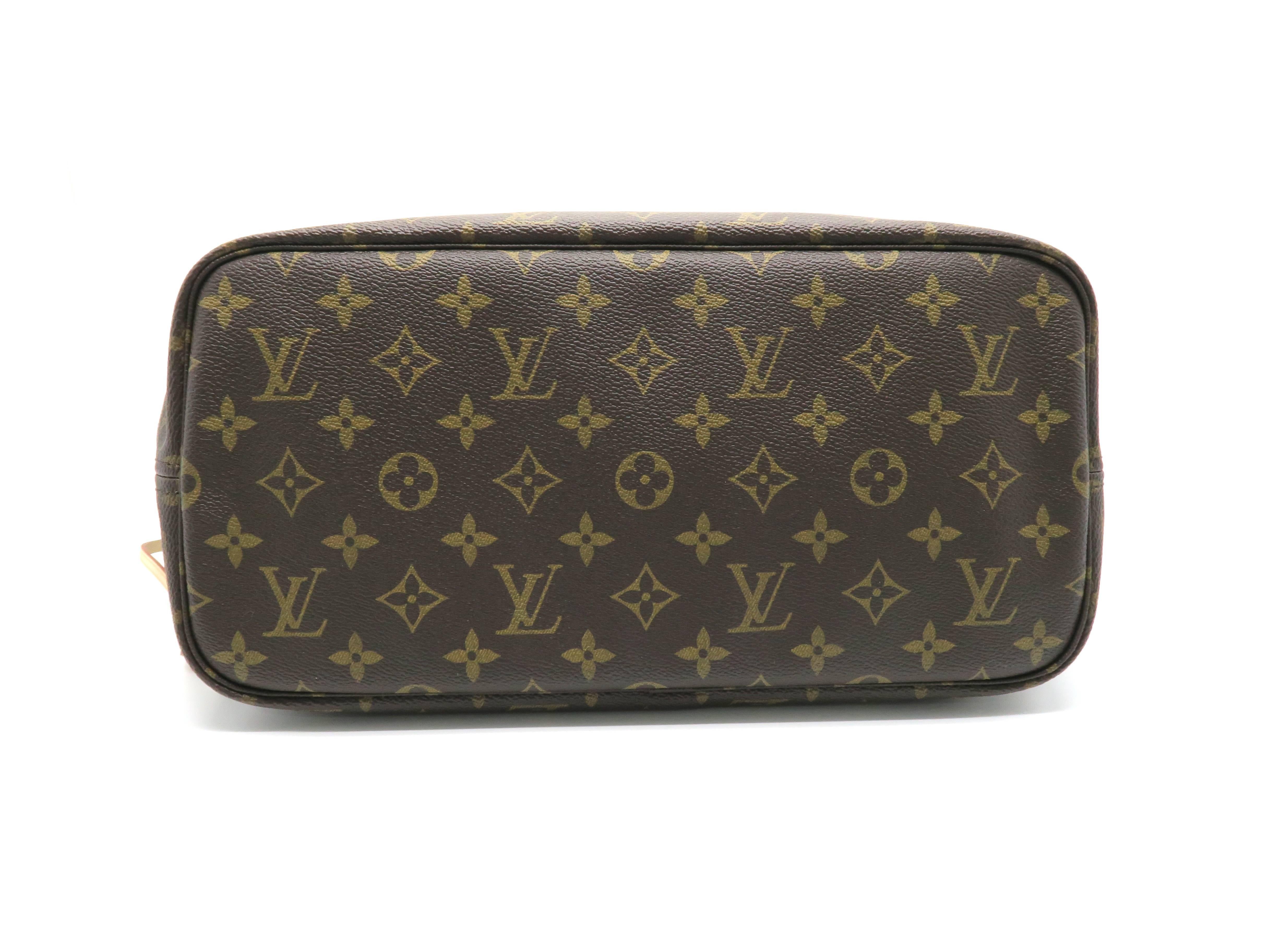 Louis Vuitton Neverfull MM Brown Monogram Canvas Shoulder Bag In New Condition In Kowloon, HK
