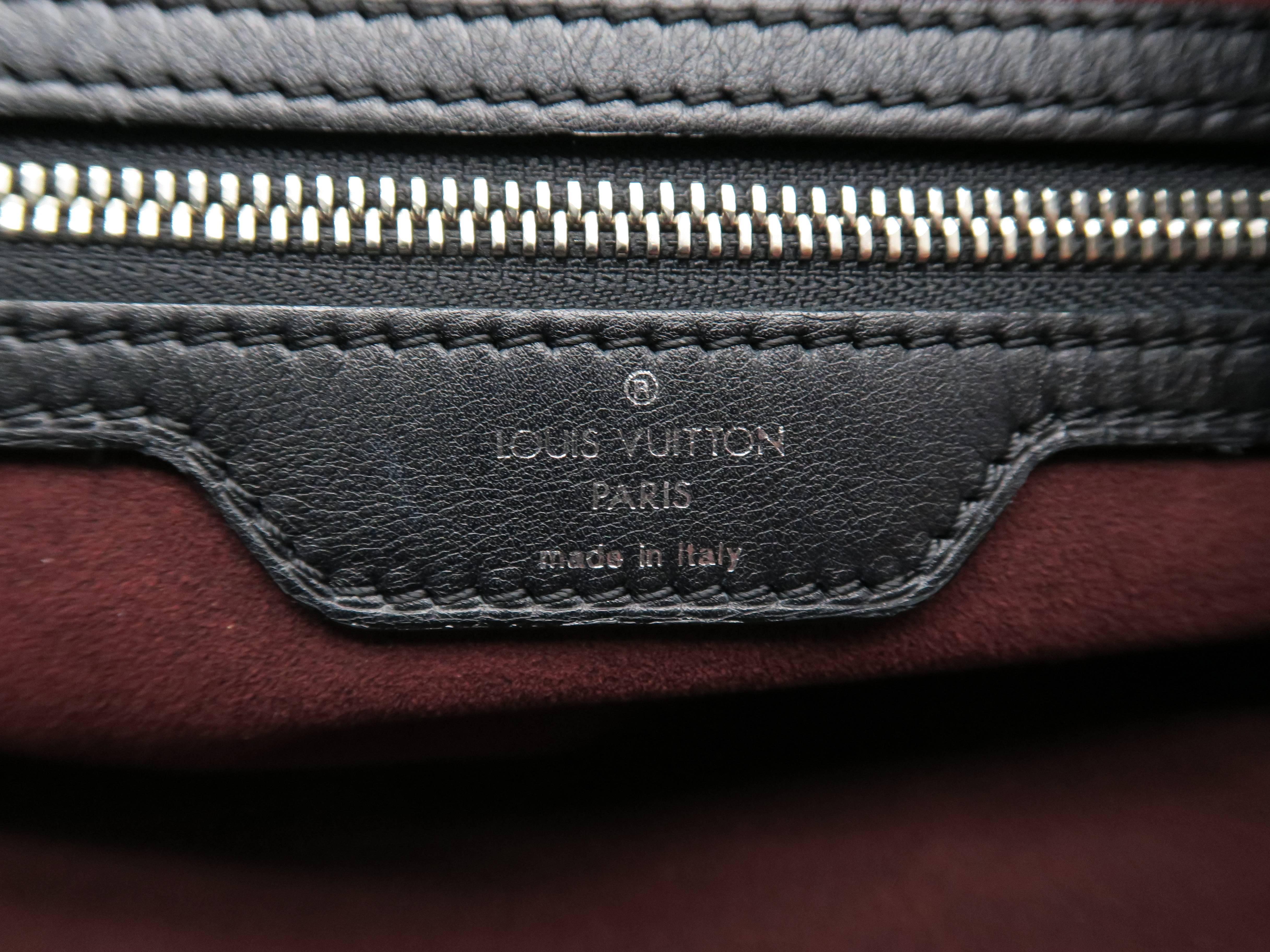 Louis Vuitton Hobo PM Red Antheia Shoulder Bag For Sale 5