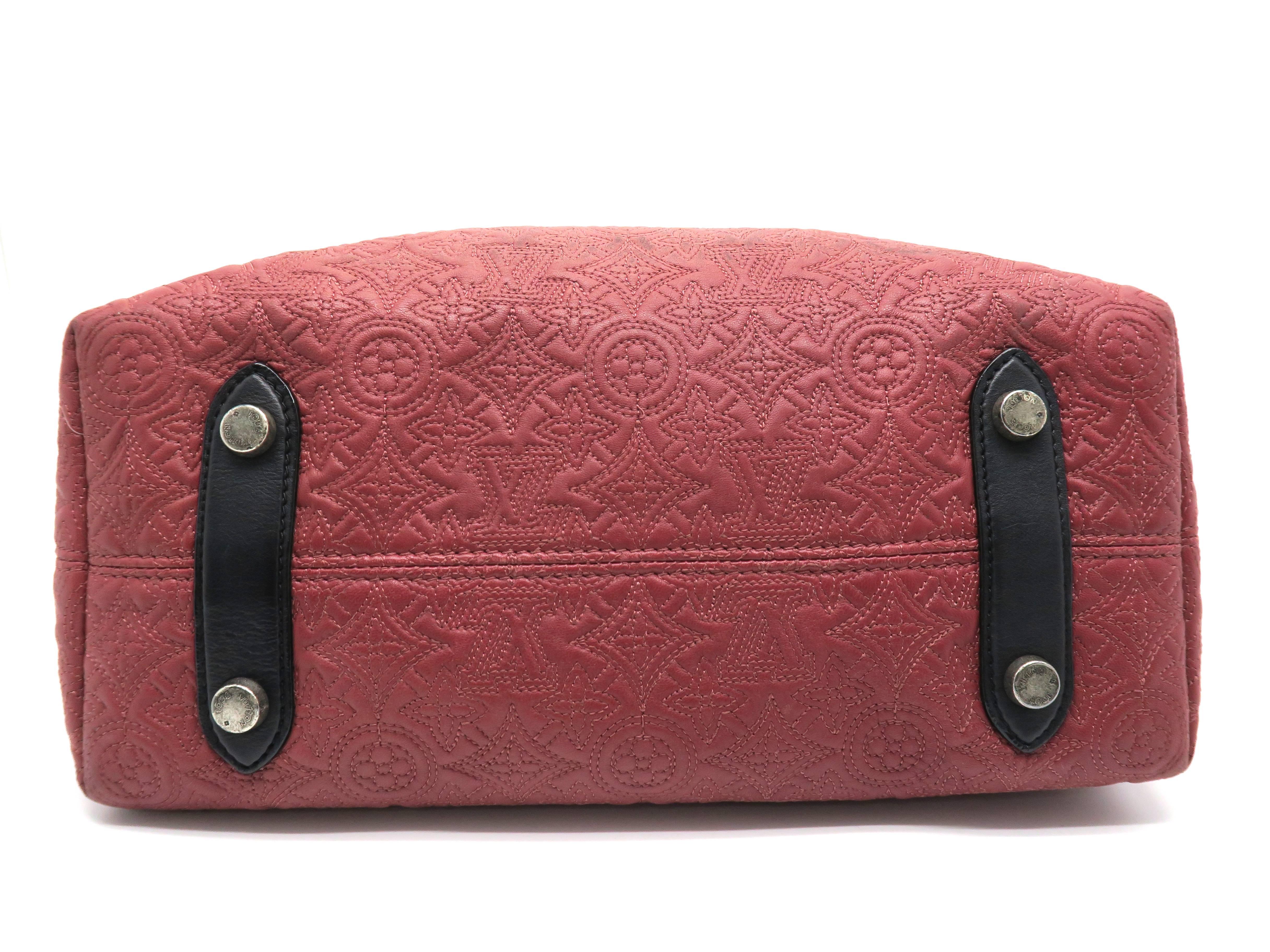 Louis Vuitton Hobo PM Red Antheia Shoulder Bag In Good Condition For Sale In Kowloon, HK