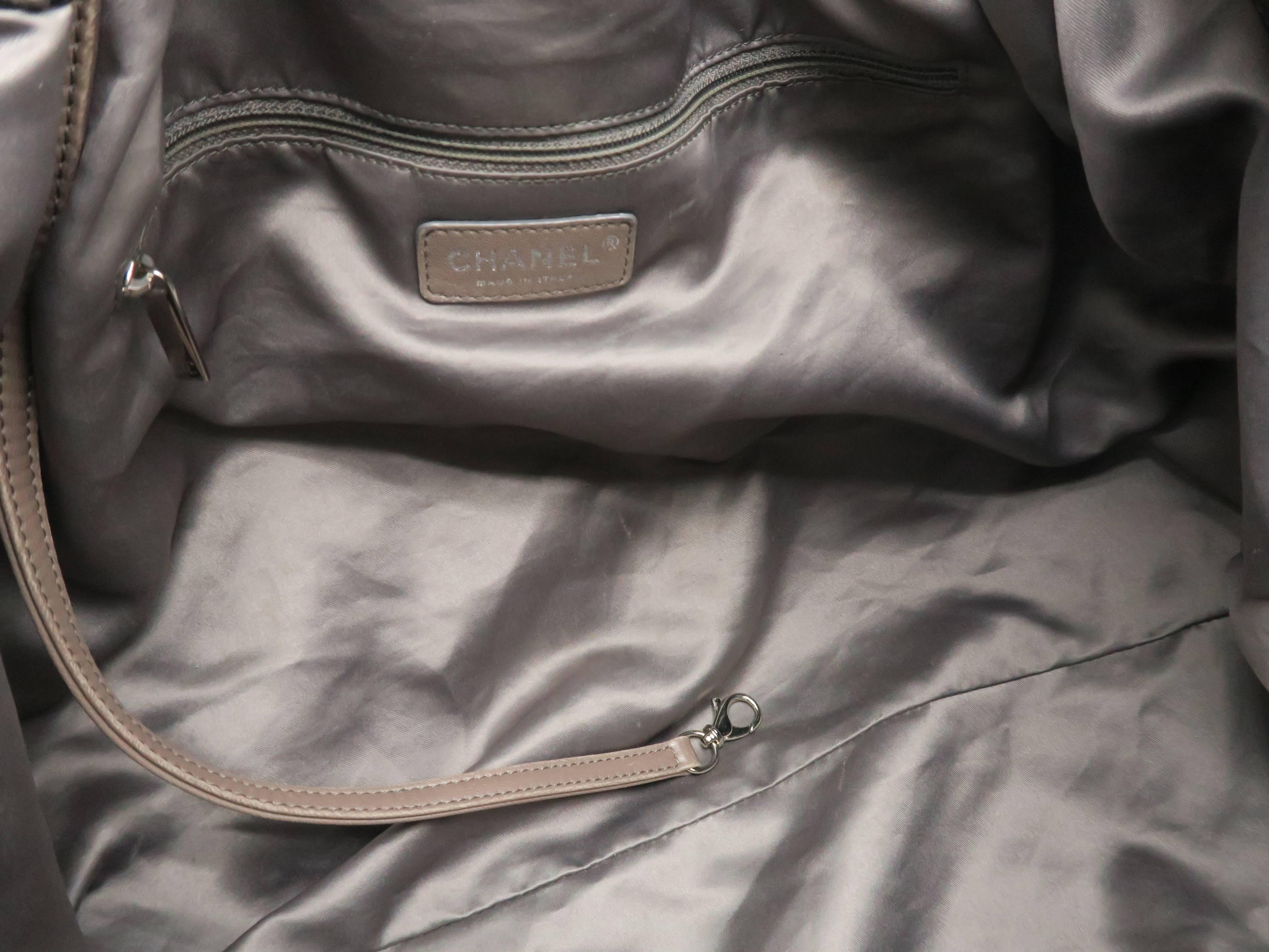 Chanel Nylon Grey Chain Shoulder Bag For Sale 4