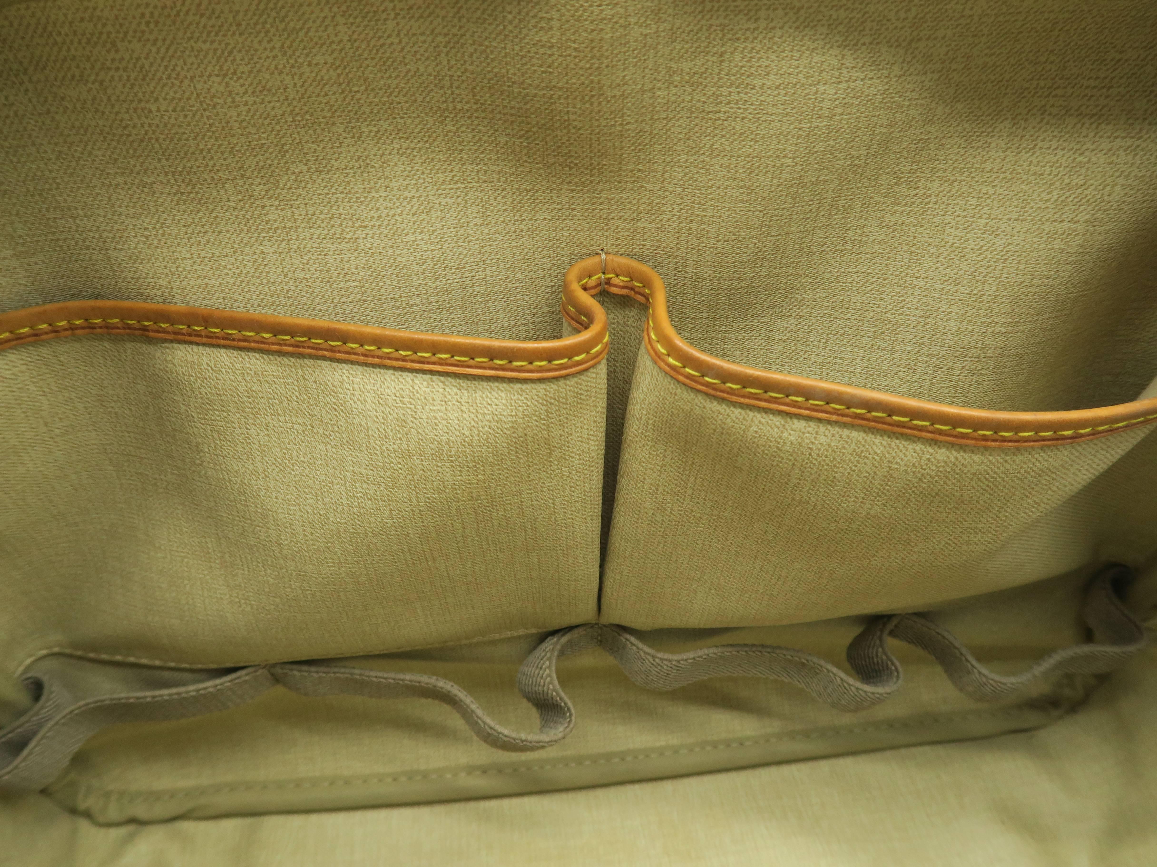 Women's or Men's Louis Vuitton Deauville Brown Monogram Canvas Tote Bag Handbag