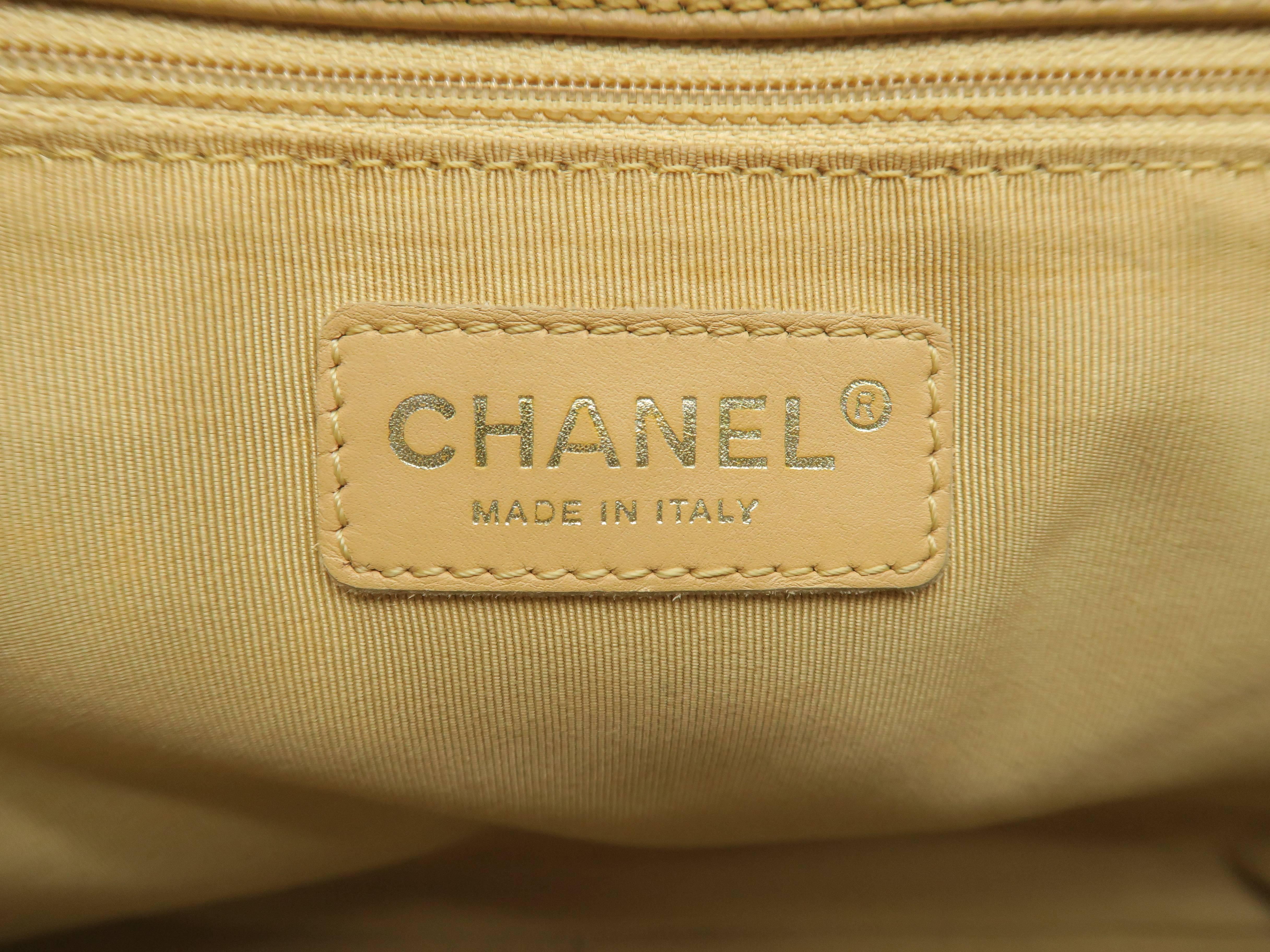 Chanel GST Brown Caviar Leather Gold Metal Shoulder Bag For Sale 6