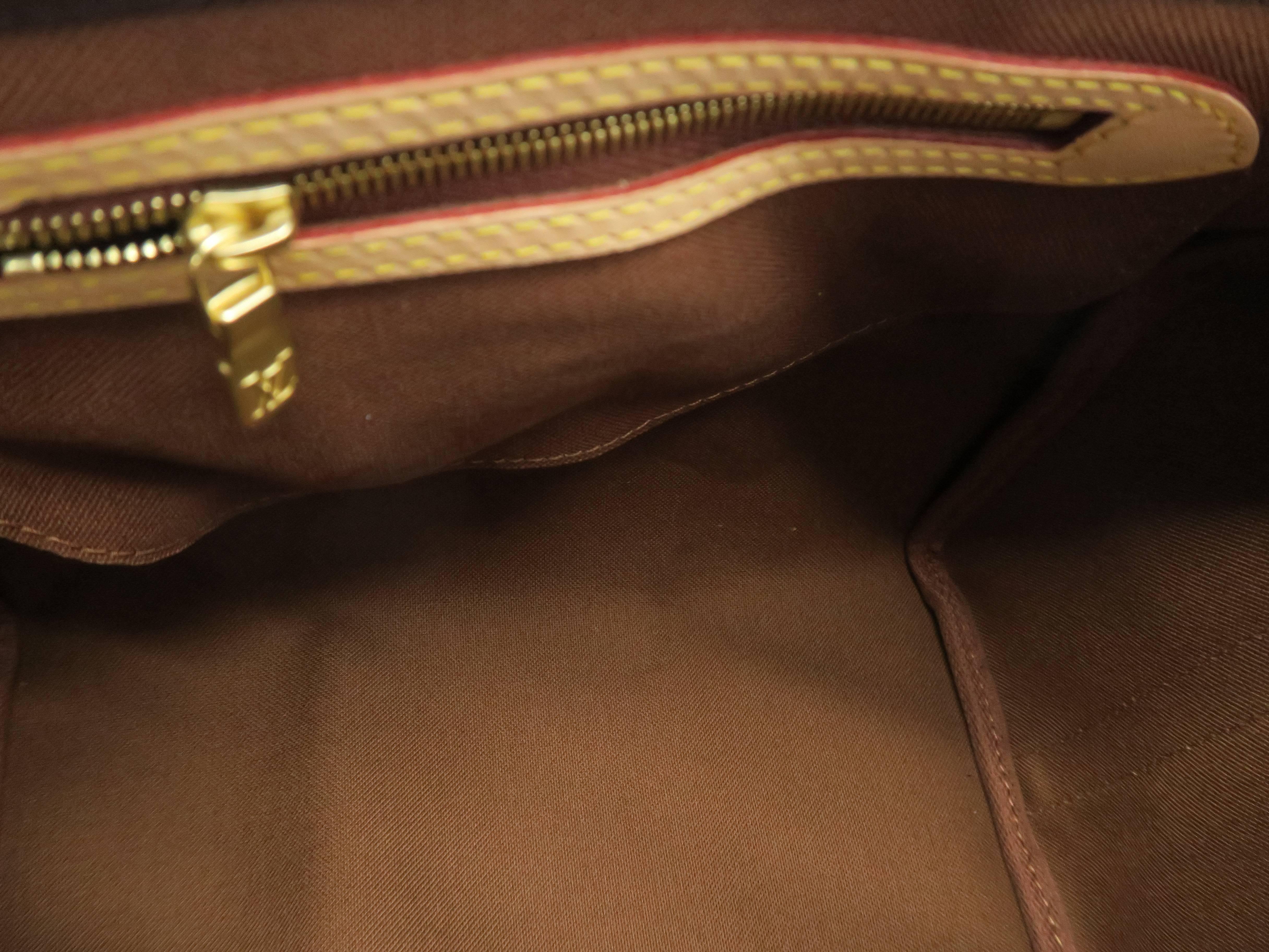 Women's or Men's Louis Vuitton Speedy 25 Bandouliere  Brown Monogram Canvas Top Handle Bag