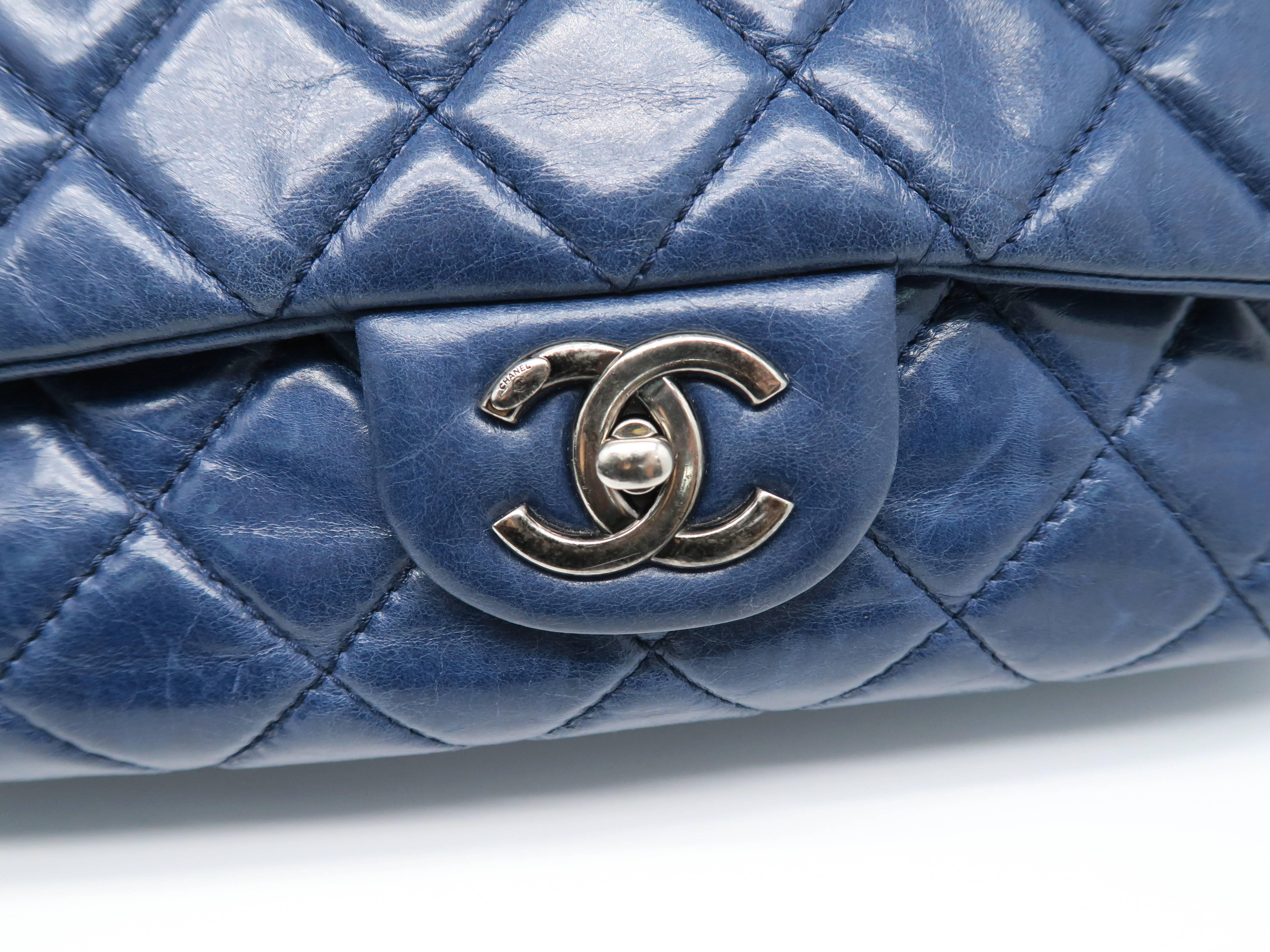 Chanel Blue Quilting Calfskin Leather Silver Metal Chain Shoulder Bag For Sale 5