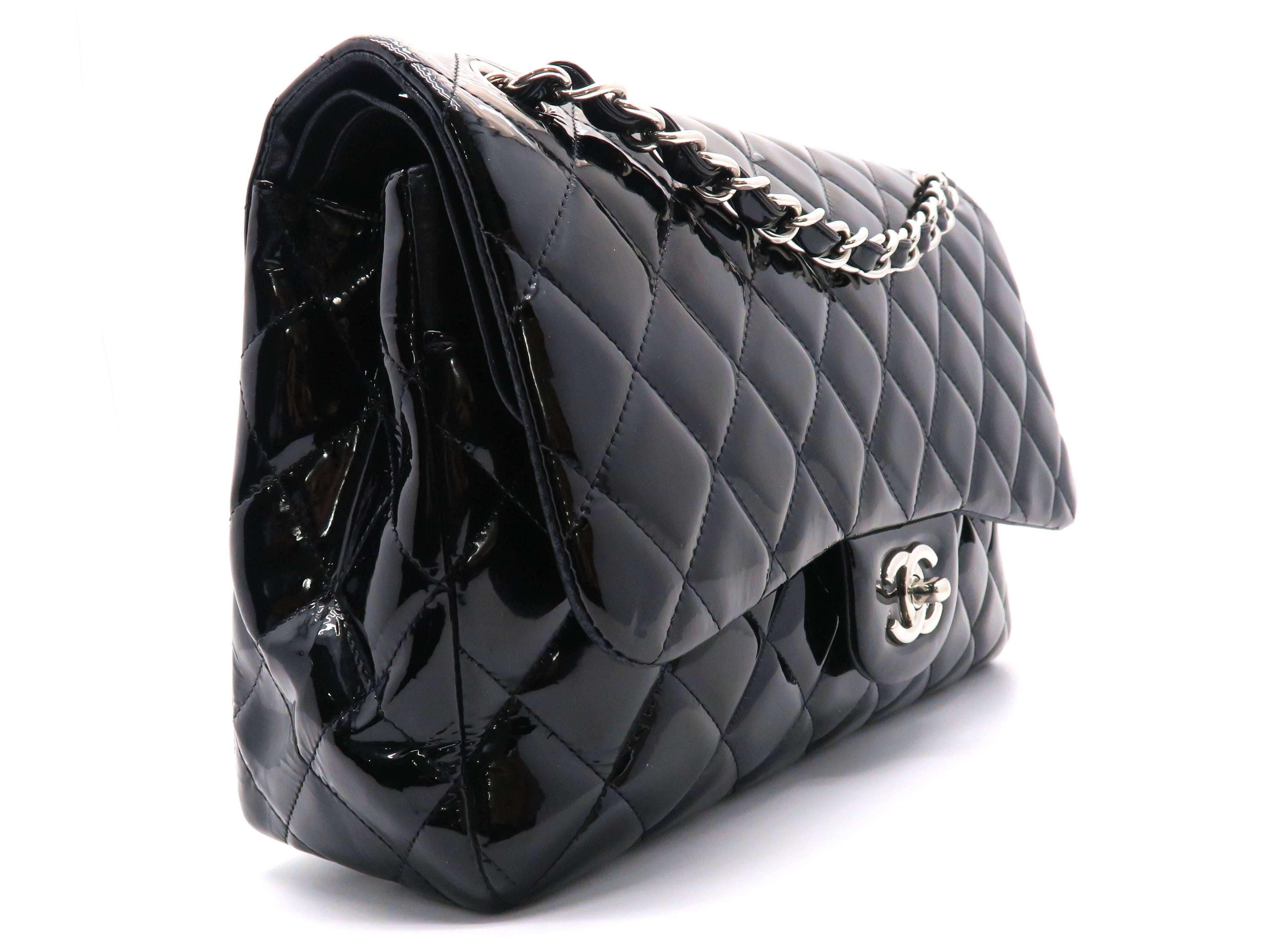 Color: Black 

Material: Patent Leather

Condition: Rank A
Overall: Good, few minor defects
Surface: Minor Scratches 
Corners: Minor Scratches 
Edges: Minor Scratches 
Handles/Straps: Minor Scratches 
Hardware: Minor Scratches

Dimensions: W29 × H20