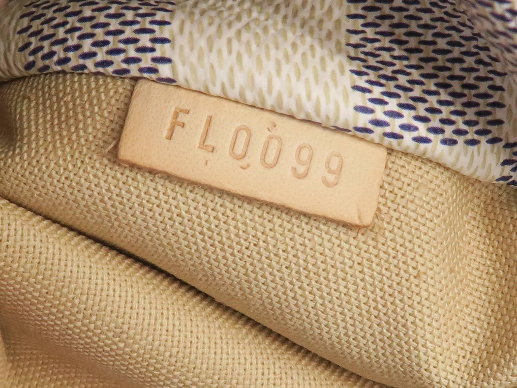 Louis Vuitton Totally PM White Damier Azur Shoulder Bag For Sale 6