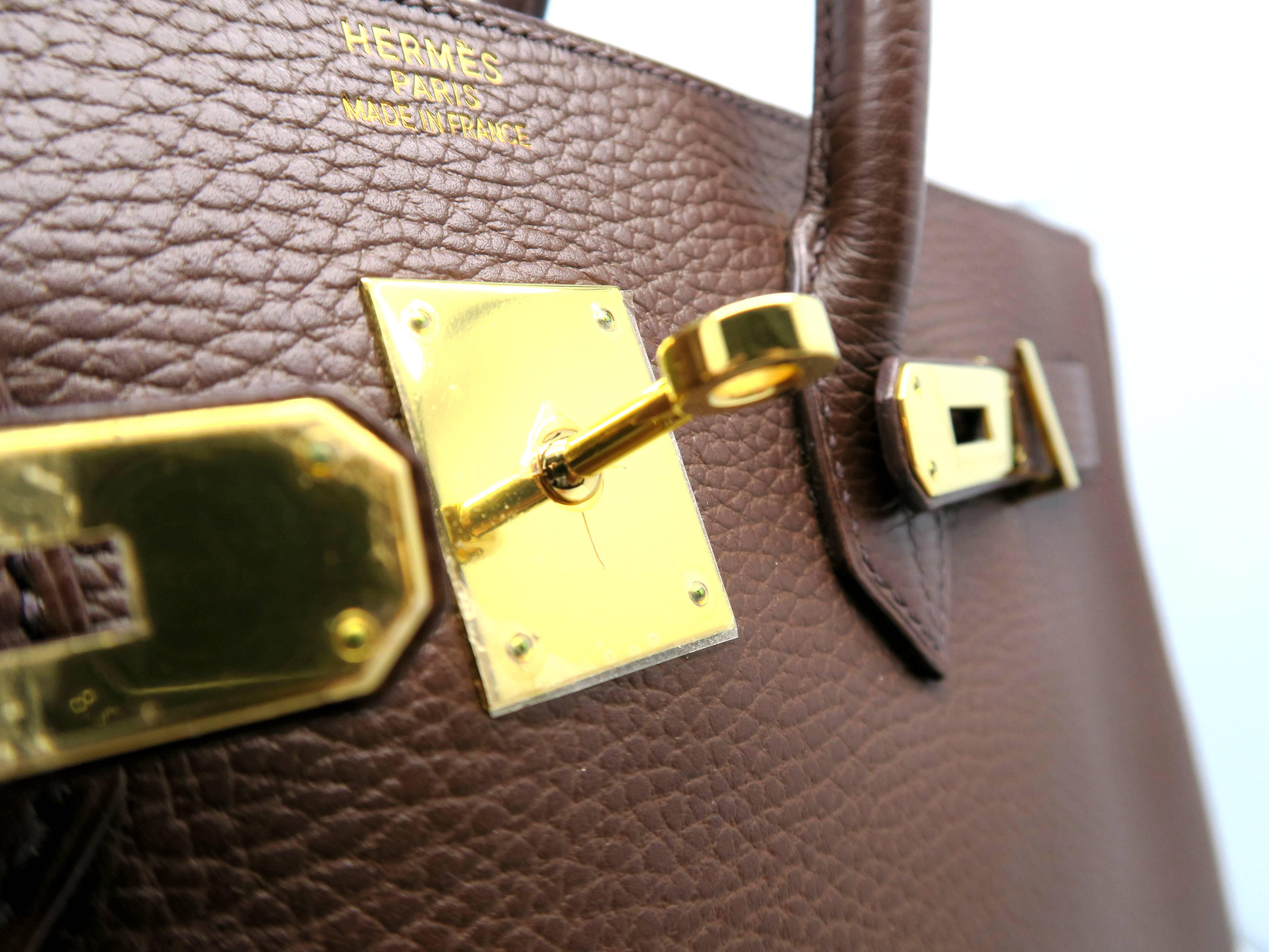 Hermes Birkin 35 Chocolat Brown Ardennes Leather GHW Top Handle Bag In Good Condition For Sale In Kowloon, HK
