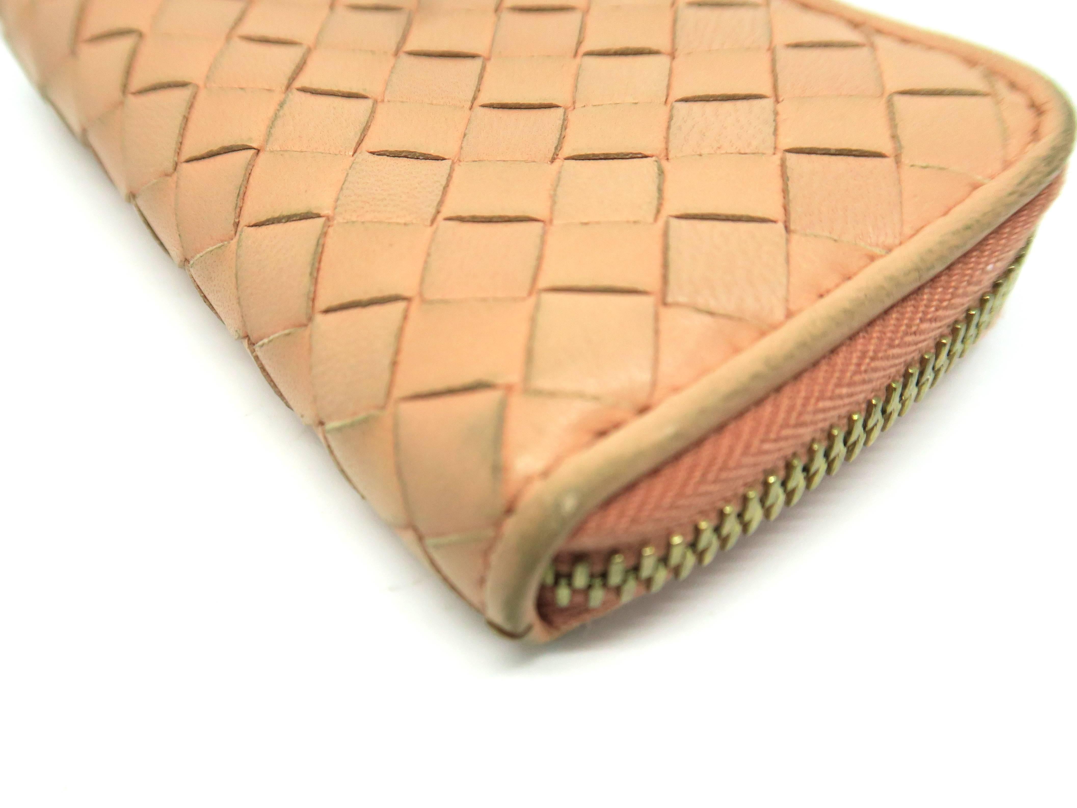 Bottega Veneta Pink Intrecciato Leather Coin Case For Sale 2