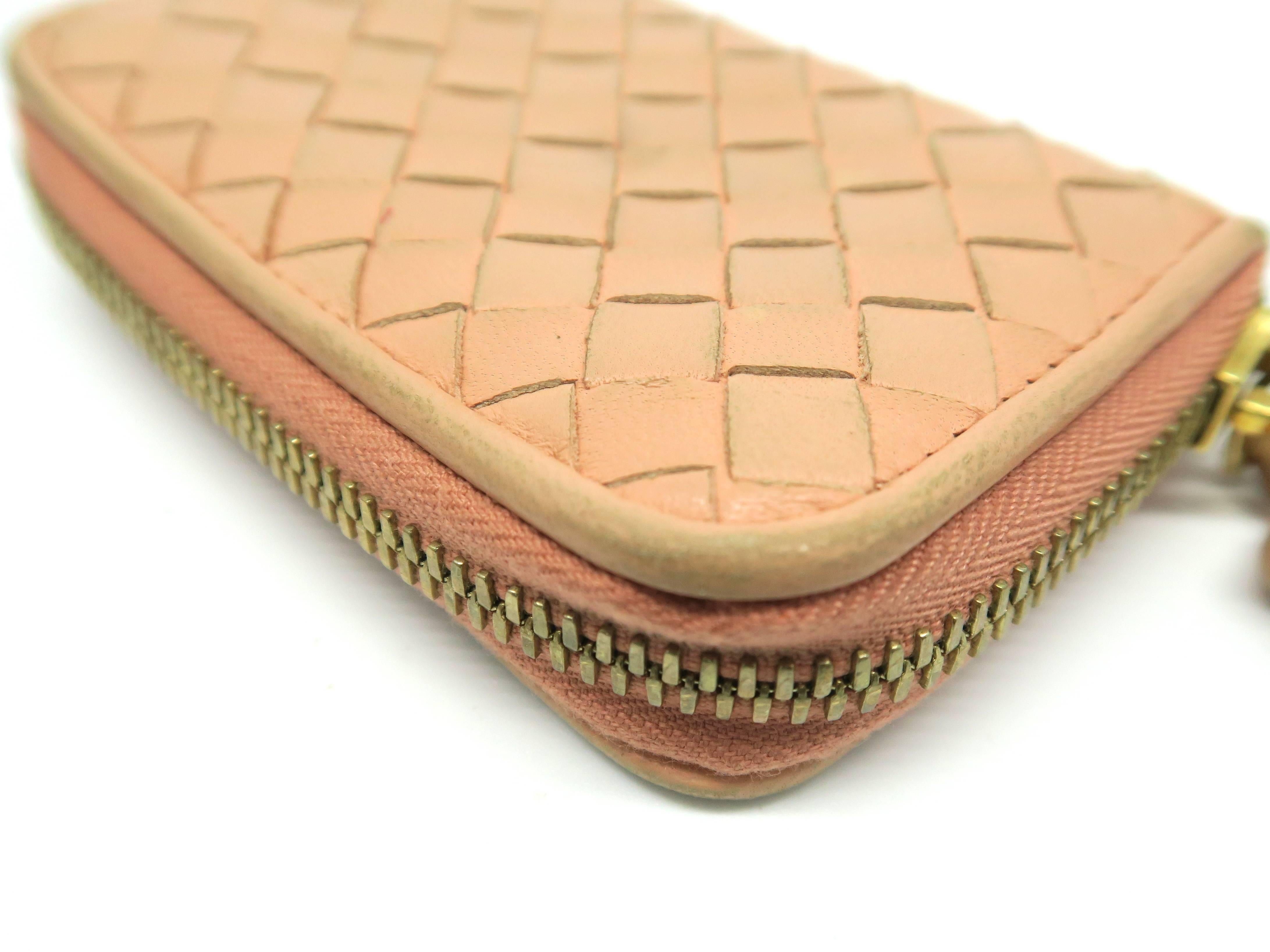 Bottega Veneta Pink Intrecciato Leather Coin Case For Sale 3