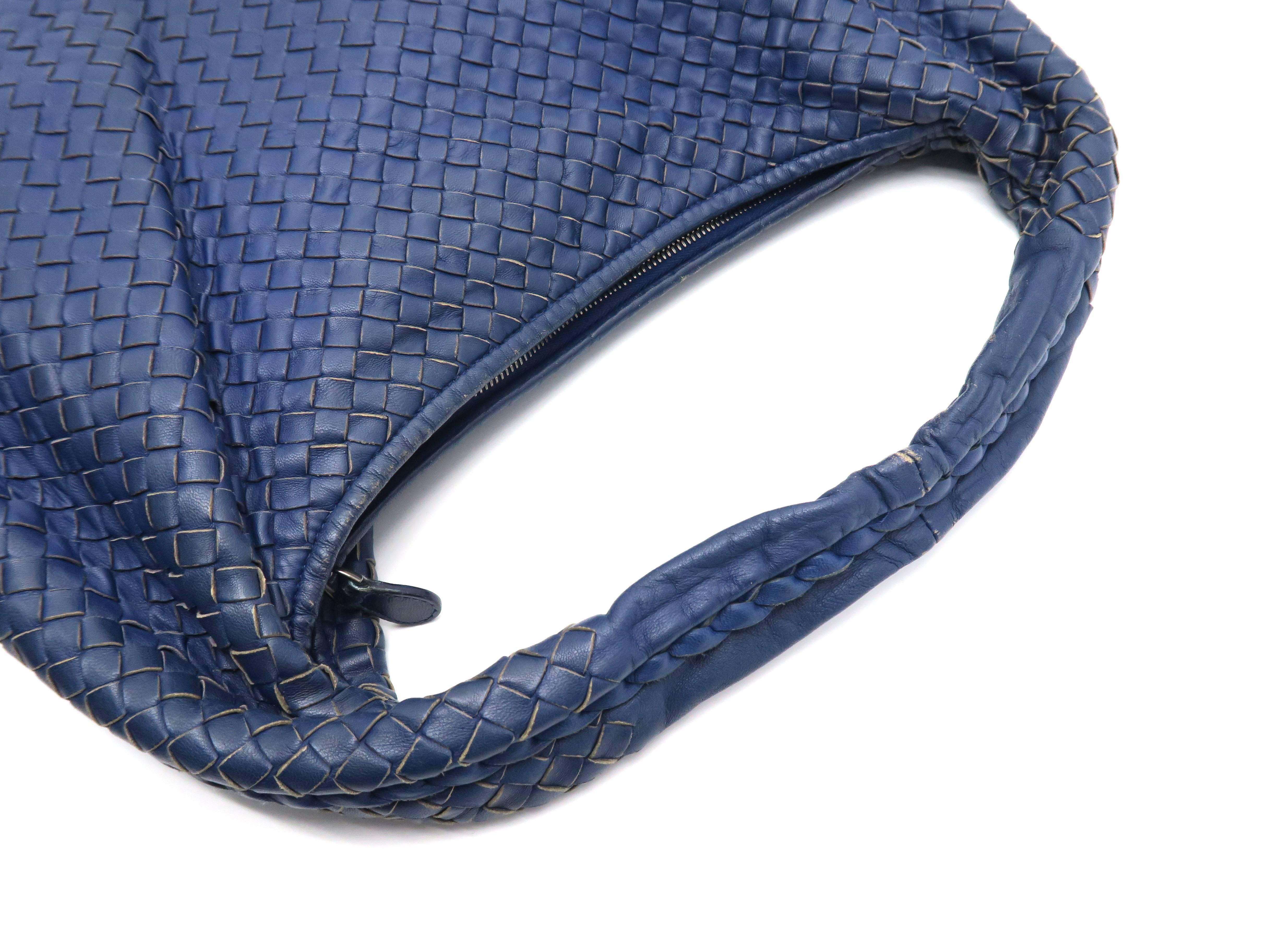 Bottega Veneta Blue Intrecciato Leather Hobo Bag For Sale 2