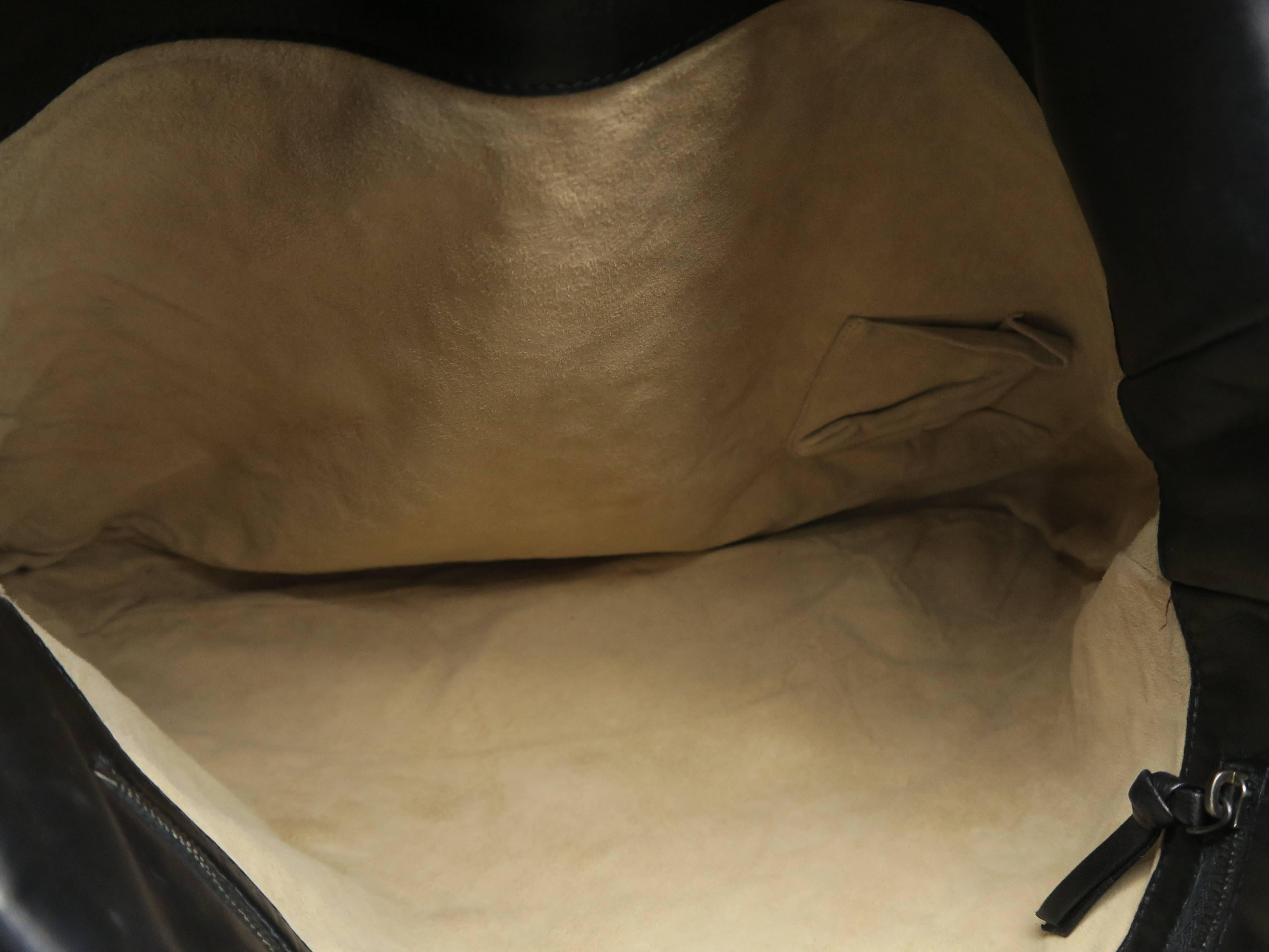 Bottega Veneta Black Intrecciato Leather Shoulder Bag 2