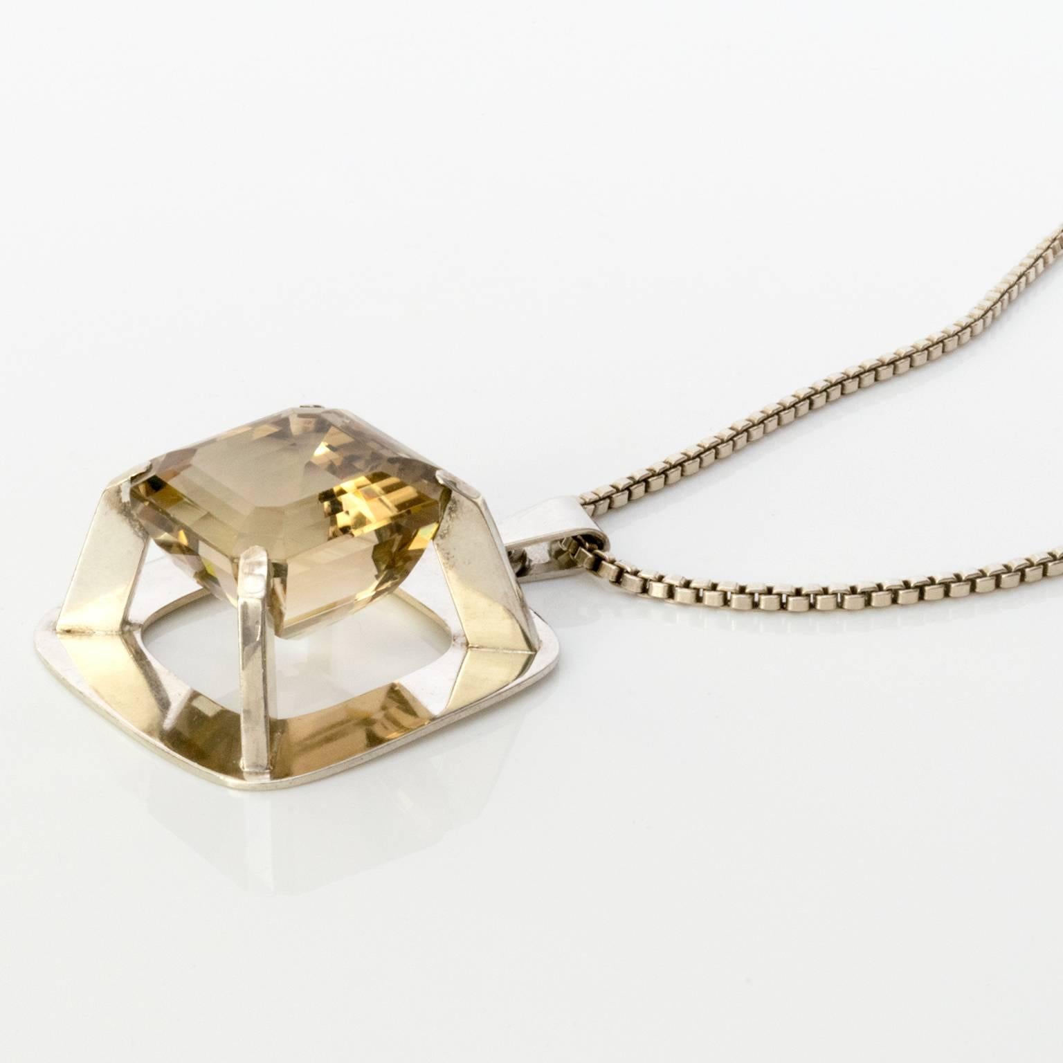 Scandinavian Birger Lindgren silver pendant with citron quartz Stockholm 1967 In Excellent Condition In New York, NY