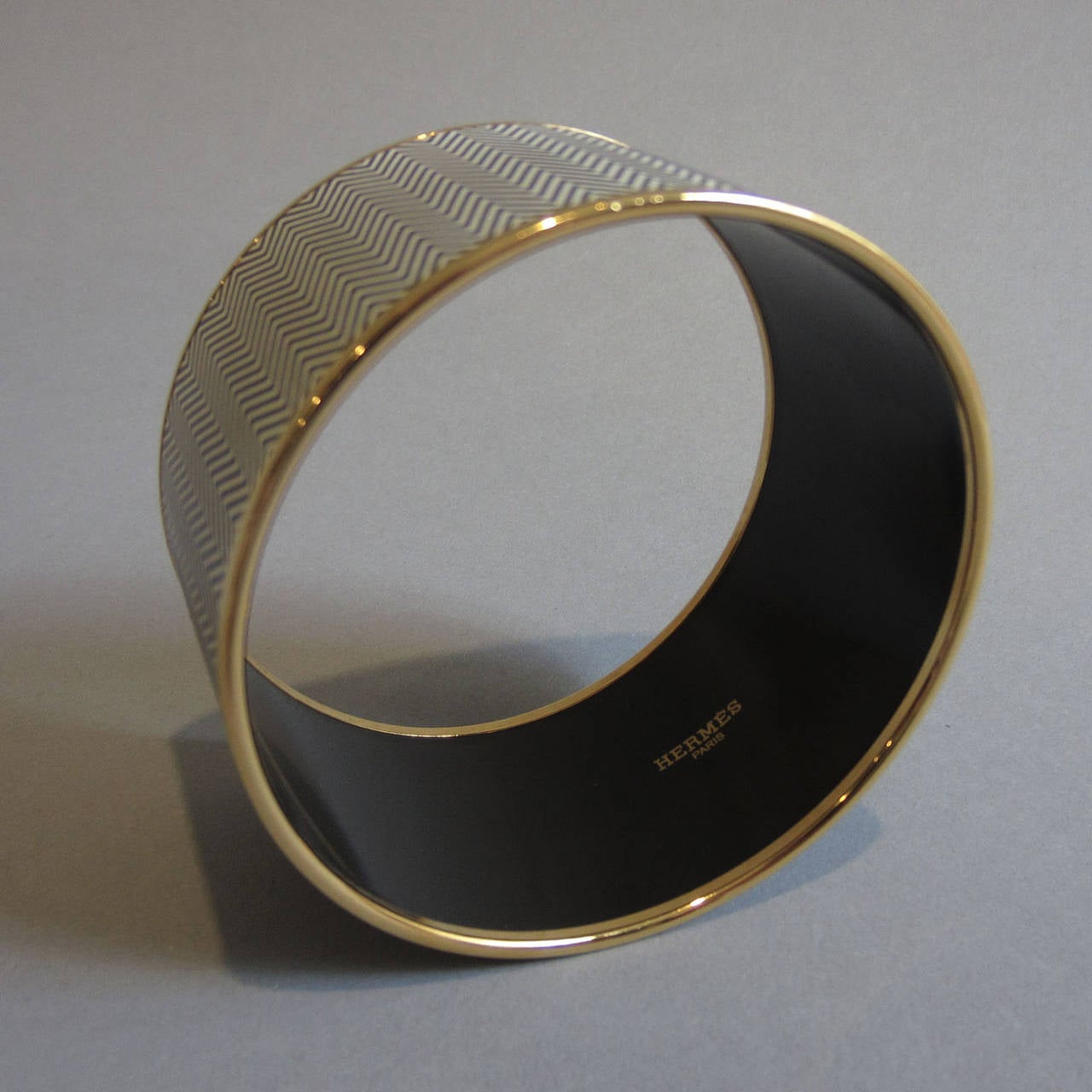 HERMES Enamel Print Cuff Bangle Bracelet In Excellent Condition In New York, NY
