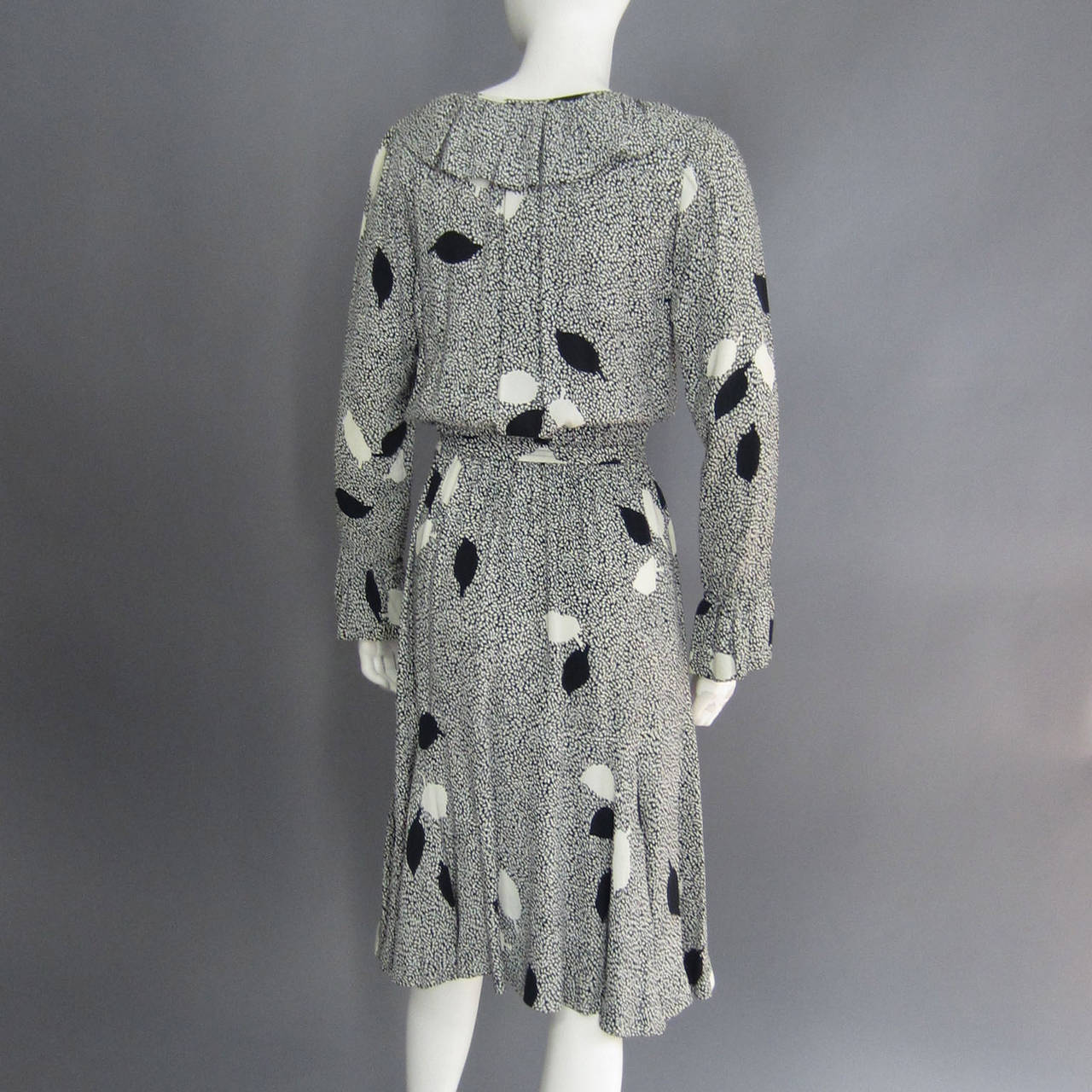 Women's YVES SAINT LAURENT Leaf Print Dress with Ruffle Detail