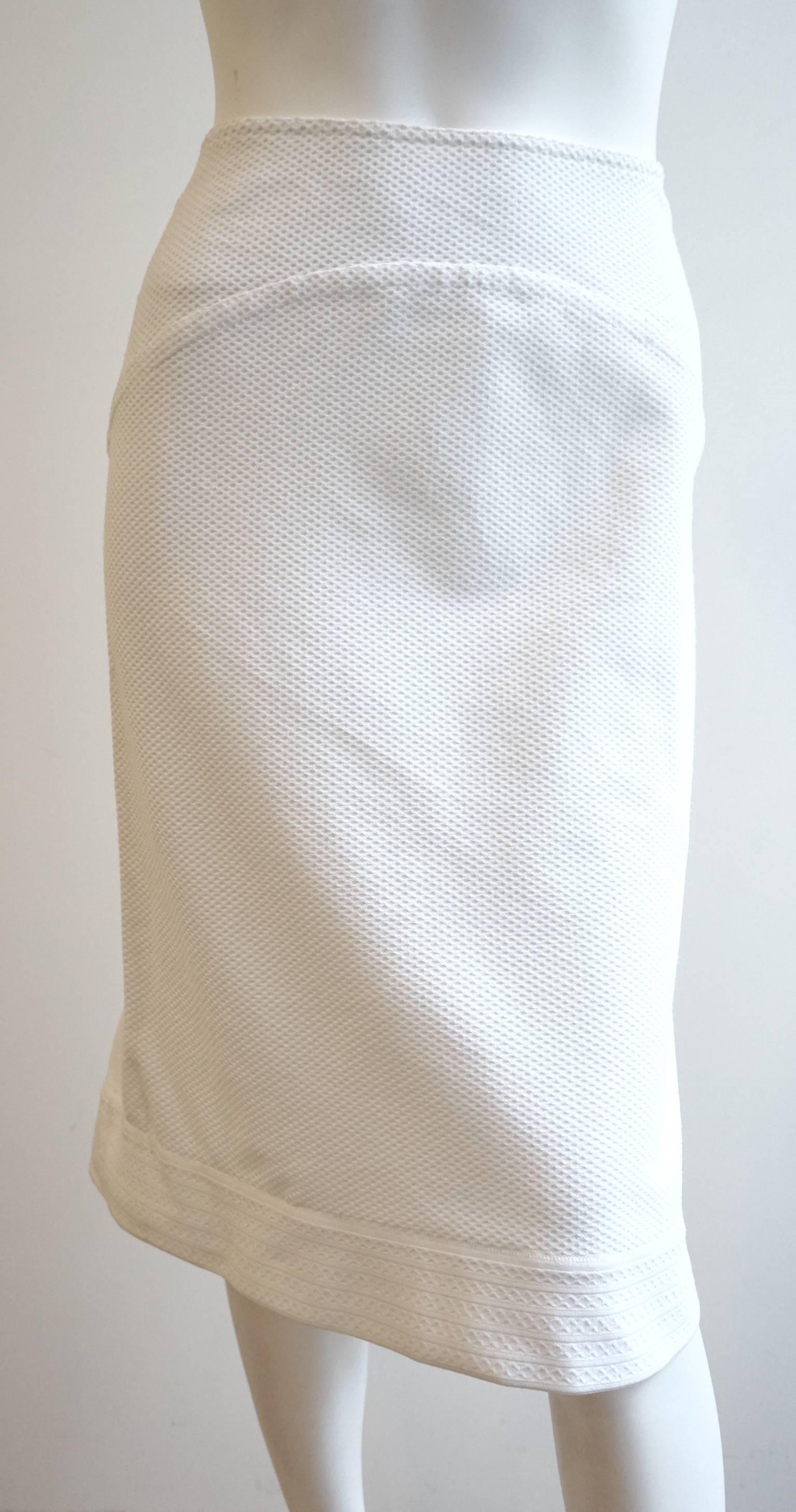 ALAIA BodyCon Stretch Fishtail Pencil Skirt In Excellent Condition In New York, NY