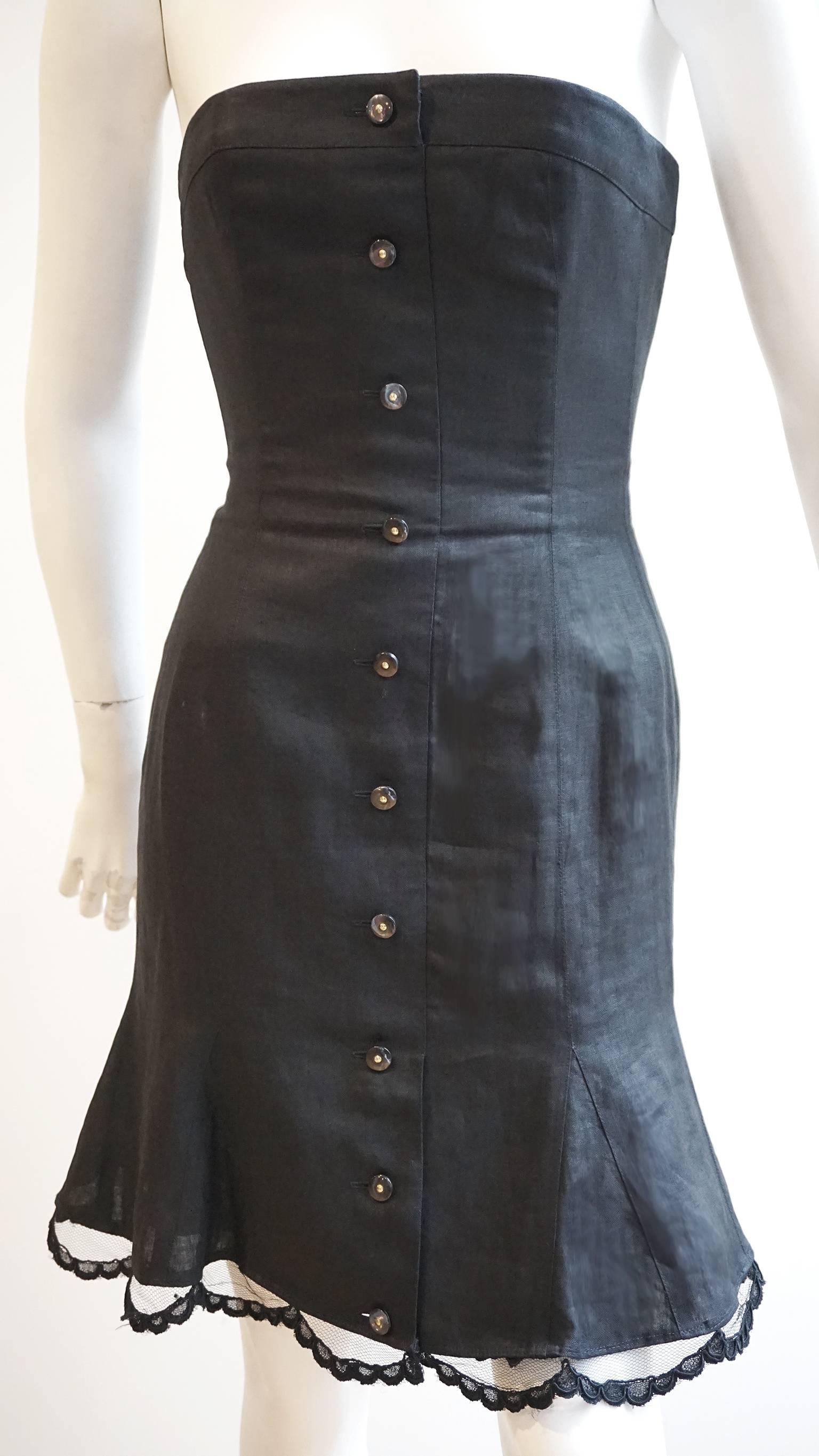 KARL LAGERFELD Black Linen Strapless Cocktail Dress with Scallop Hem  In Excellent Condition For Sale In New York, NY