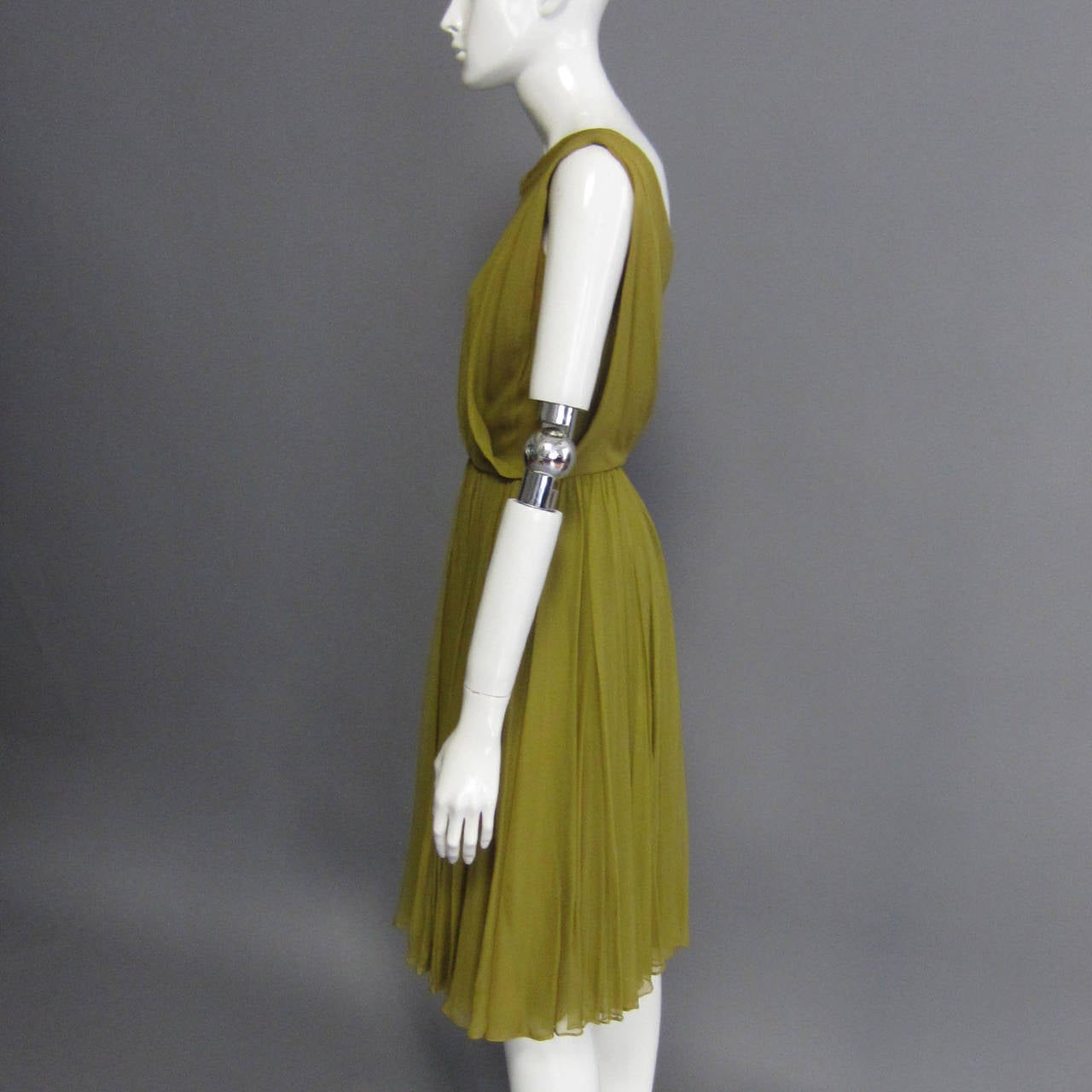 1960s Olive Green Chiffon Cocktail Dress with Pleated Detail In Excellent Condition For Sale In New York, NY