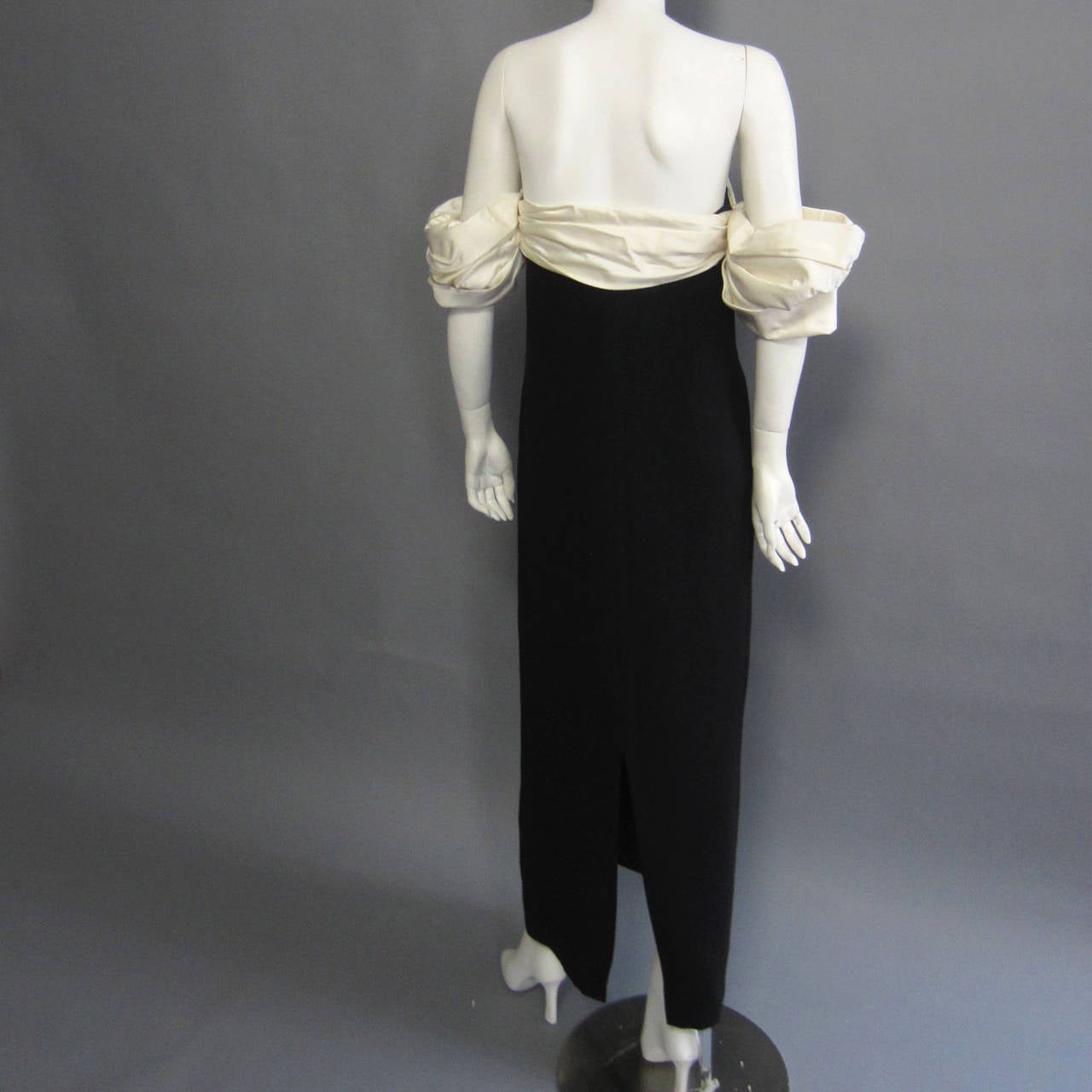 BILL BLASS Black and White Off the Shoulder Gown For Sale 1