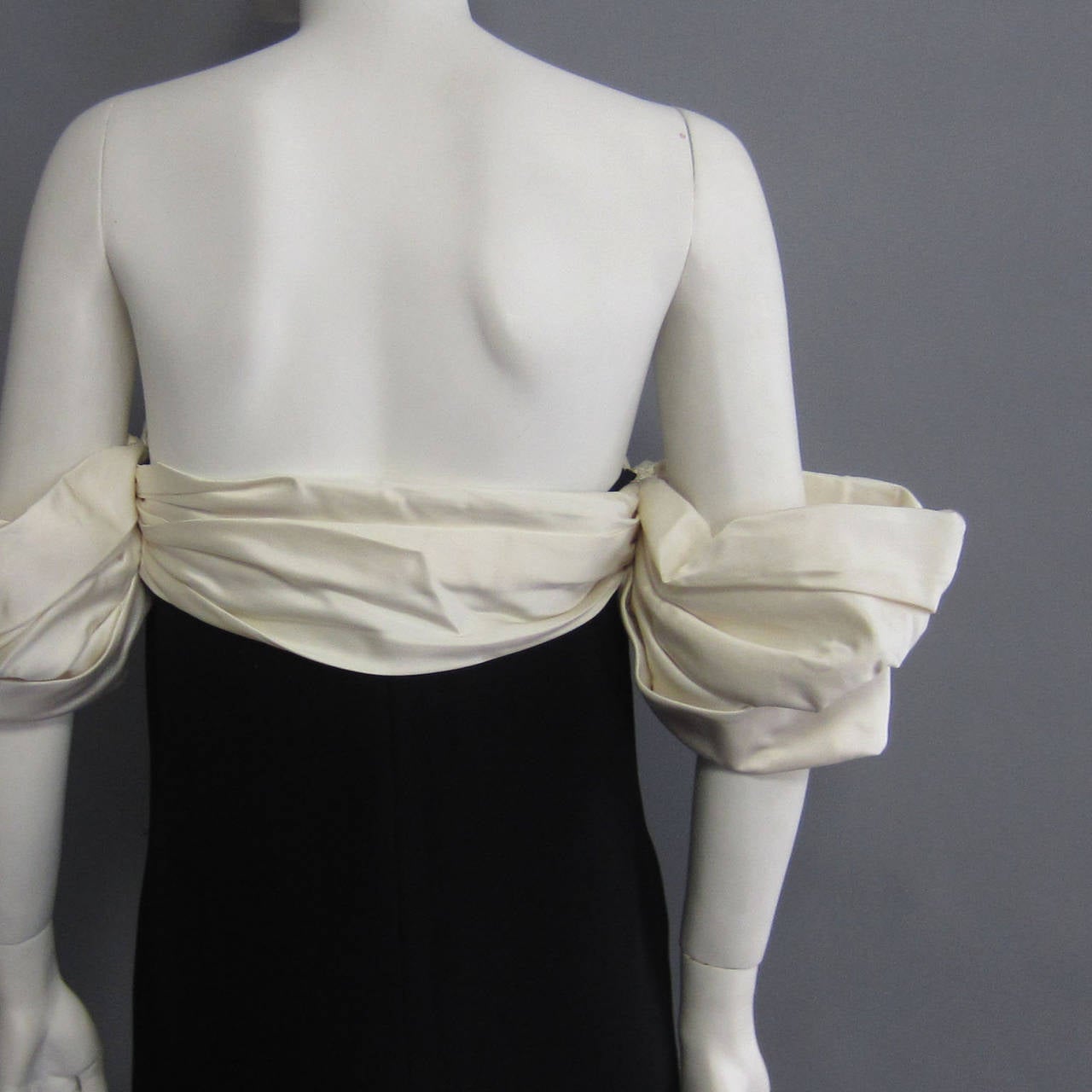 BILL BLASS Black and White Off the Shoulder Gown For Sale 2