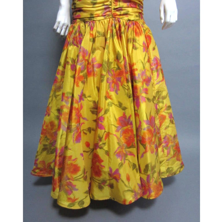 BRUCE OLDFIELD Floral Print Strapless Gown In Excellent Condition For Sale In New York, NY