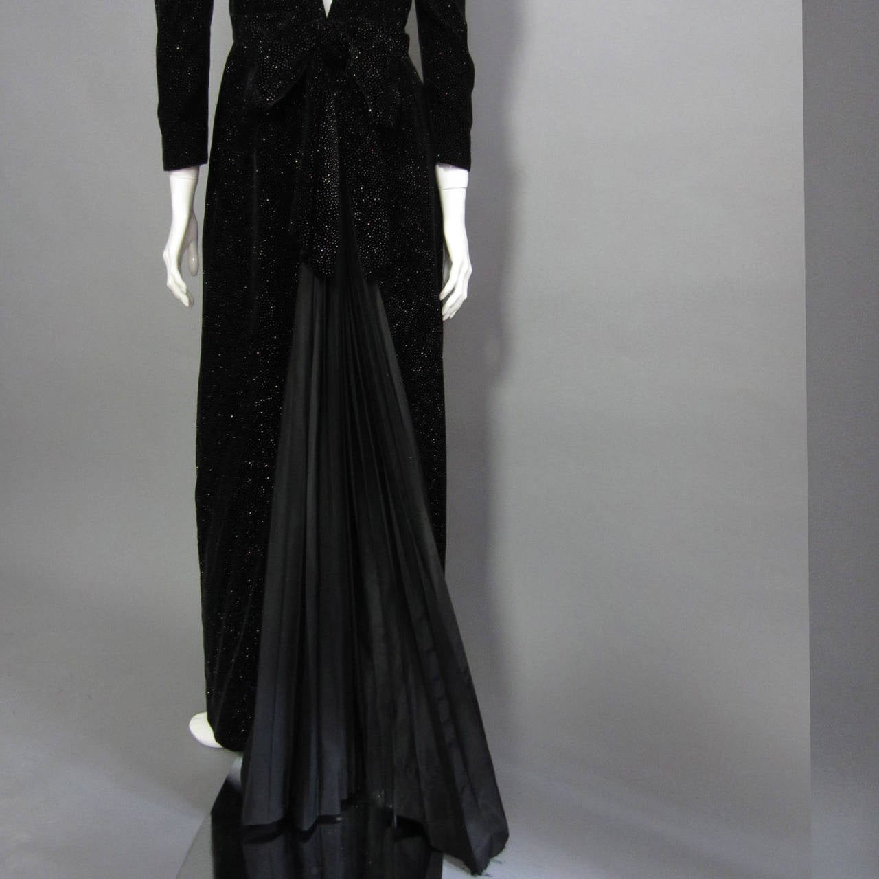 LANVIN Black Glitter Gown with Plunging Back and Bow Detail In Excellent Condition For Sale In New York, NY