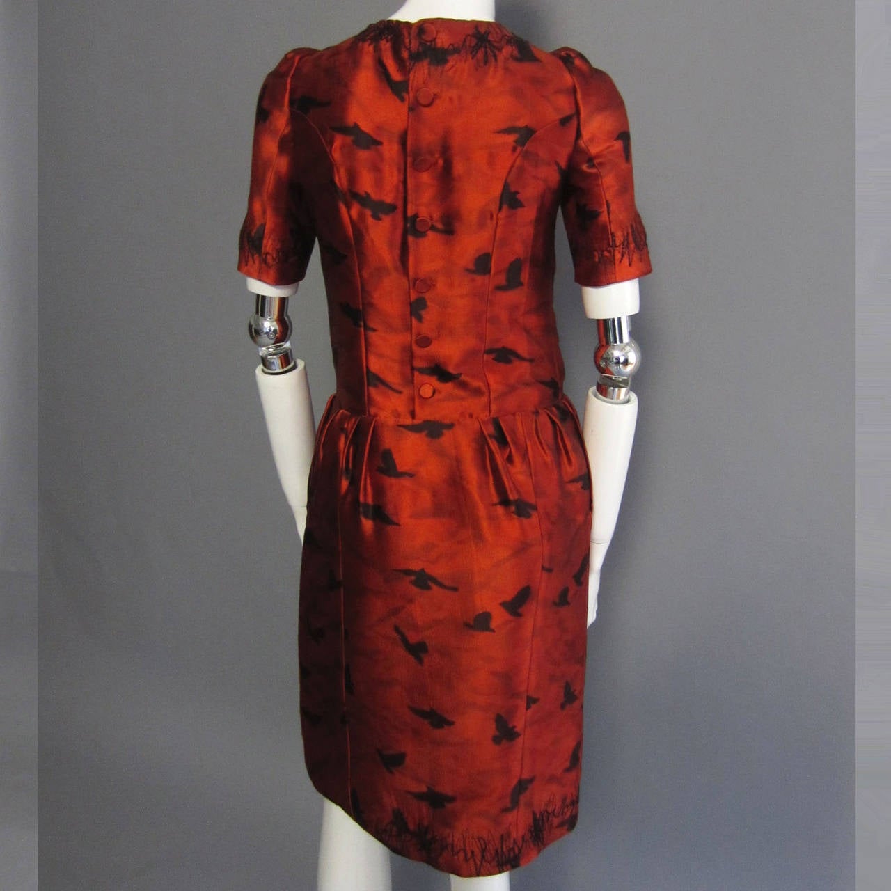 ROCHAS Pre Fall 2006 Silk Print Dress with Embroidery Detail For Sale 2
