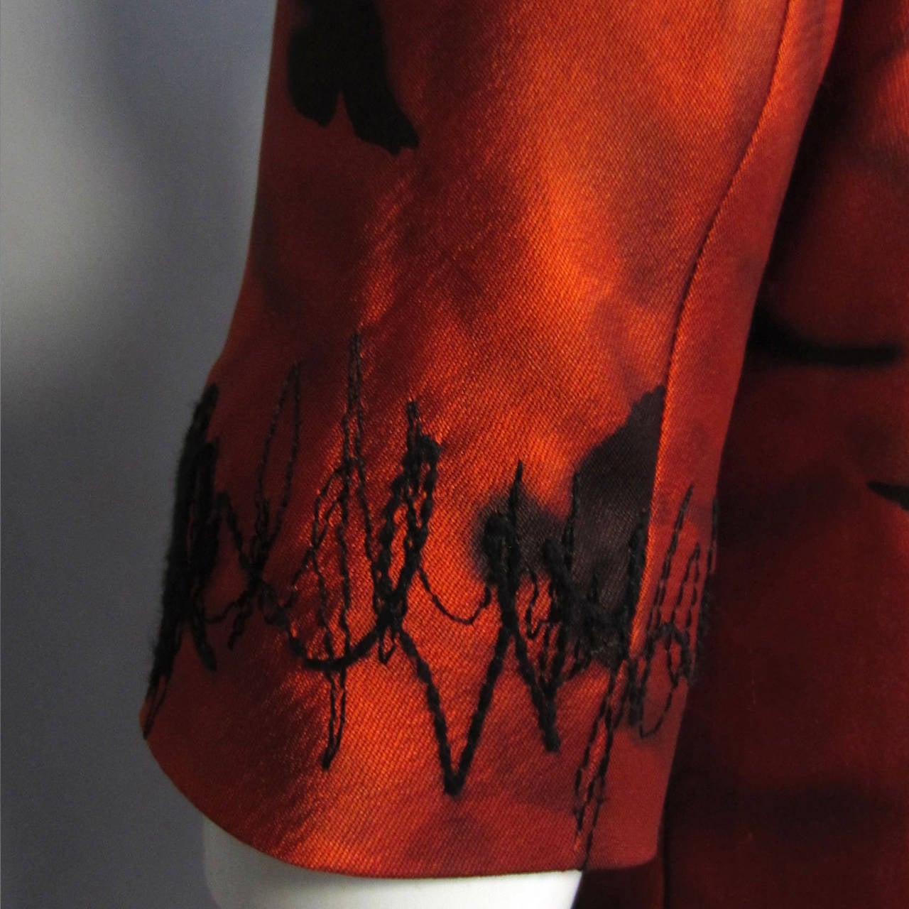 ROCHAS Pre Fall 2006 Silk Print Dress with Embroidery Detail For Sale 4